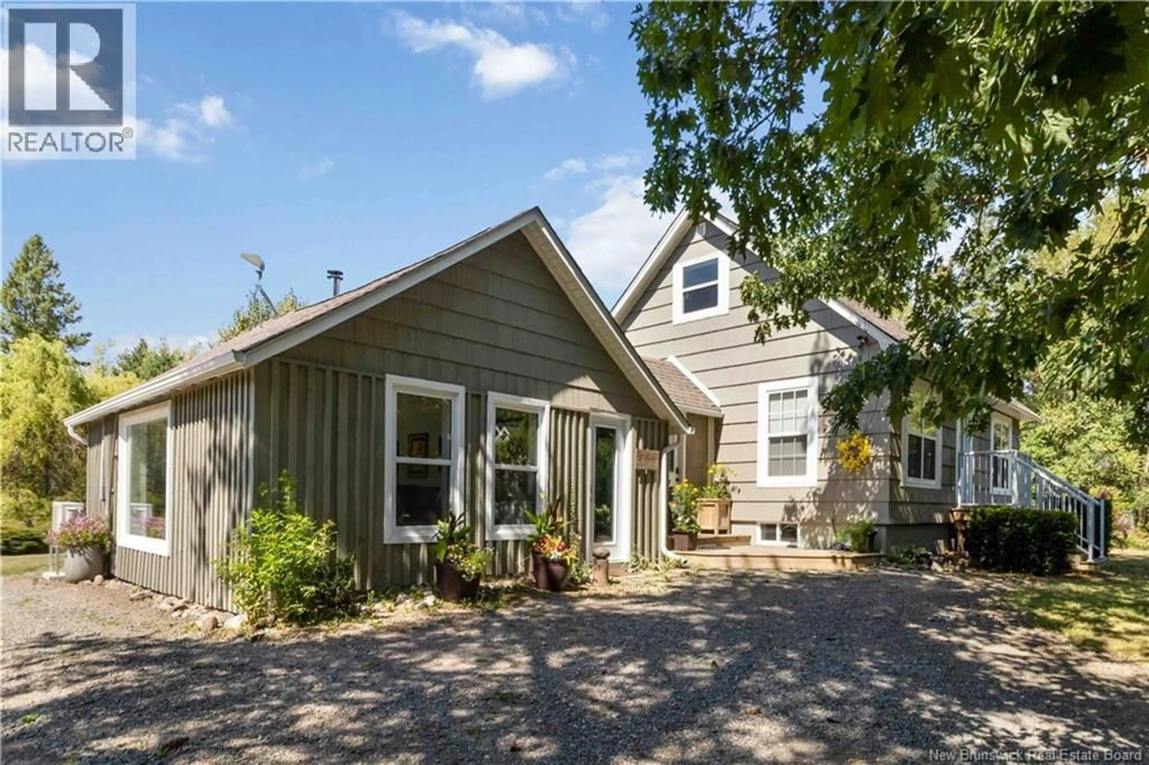 Home with vinyl exterior material, street for 4365 RTE 106, Petitcodiac New Brunswick E4Z3K2