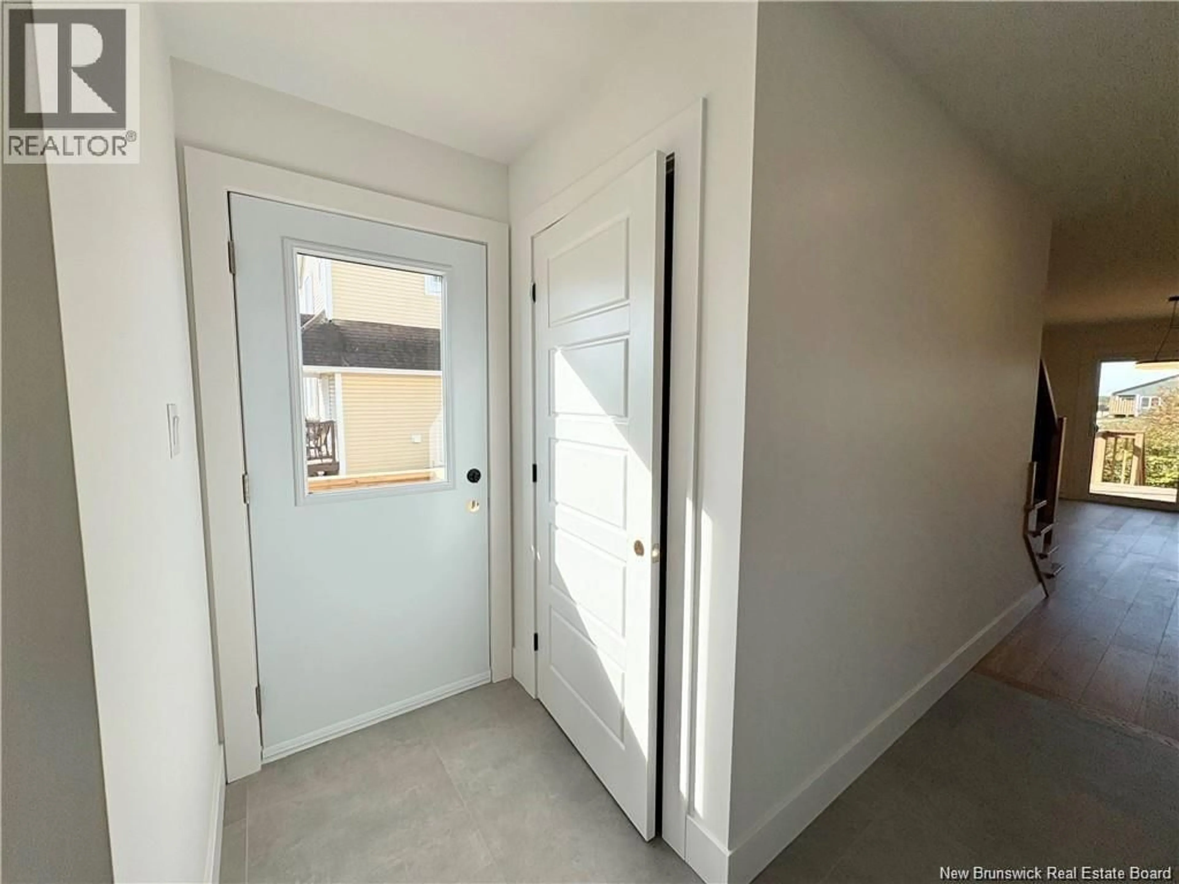 Indoor entryway for 1026 ELMWOOD DRIVE, Moncton New Brunswick E1H2G9