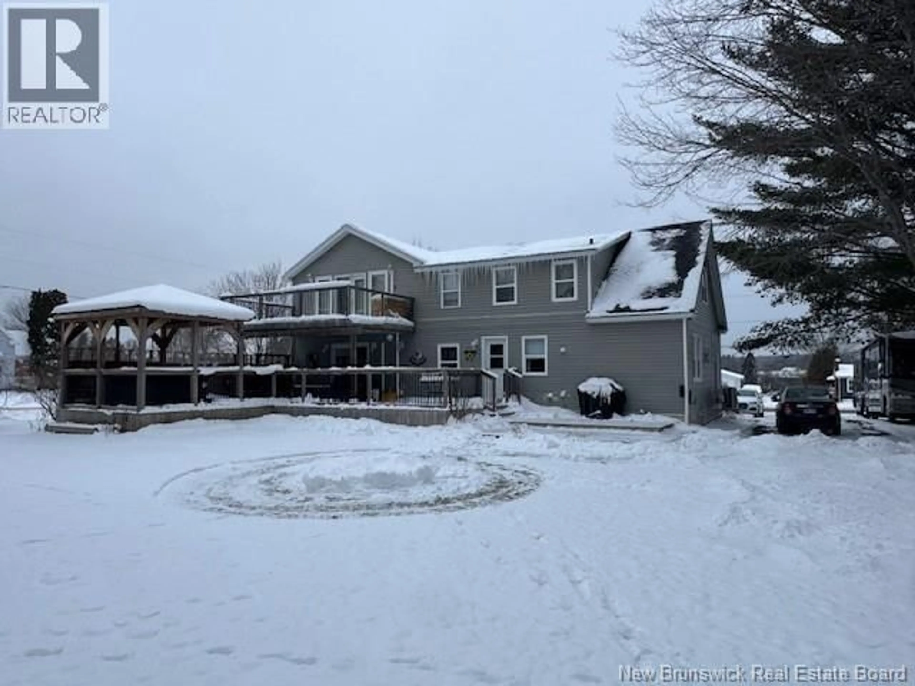 A pic from outside/outdoor area/front of a property/back of a property/a pic from drone, unknown for 66 RENFREW STREET, Petitcodiac New Brunswick E4Z4S8