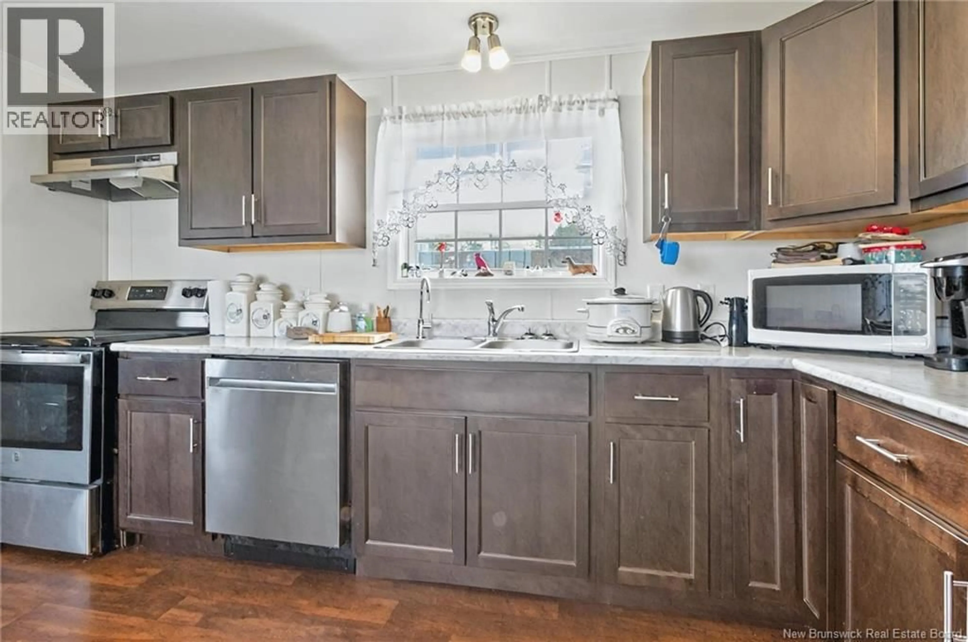 Standard kitchen, unknown for 9 DAFFODIL LANE, Riverview New Brunswick E1B4Z2