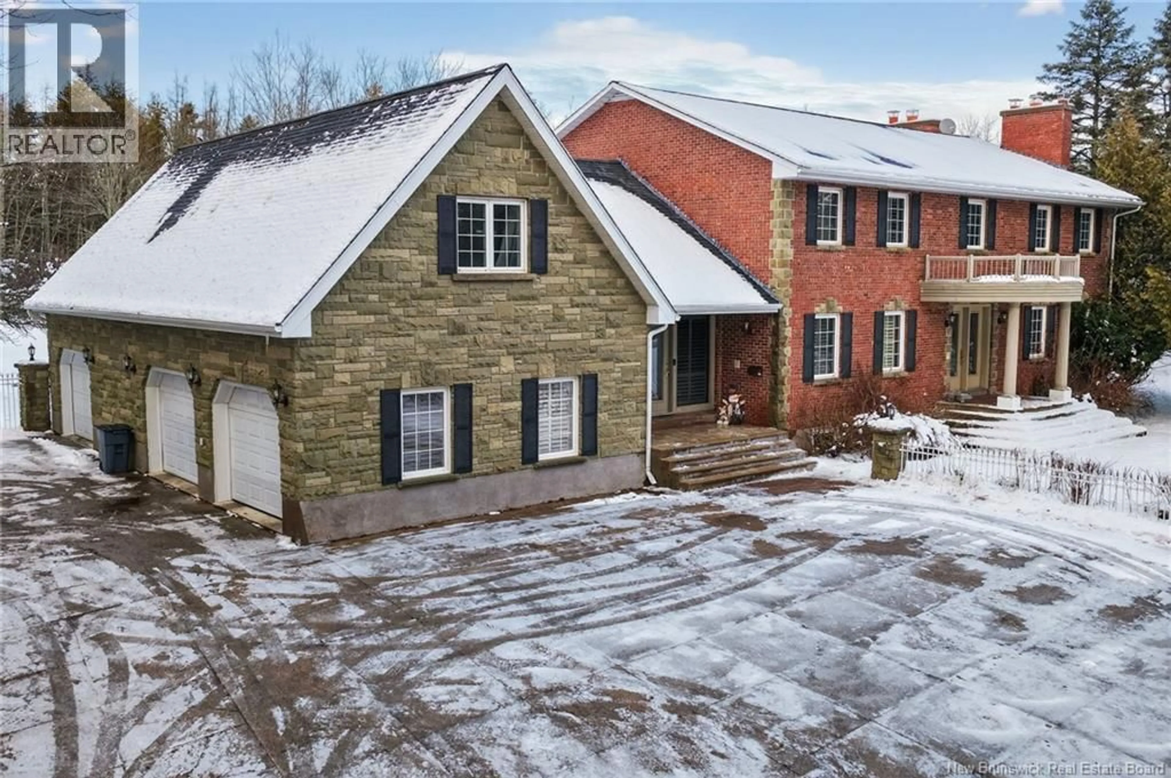 A pic from outside/outdoor area/front of a property/back of a property/a pic from drone, street for 711 SHEDIAC ROAD, Moncton New Brunswick E1A5X8