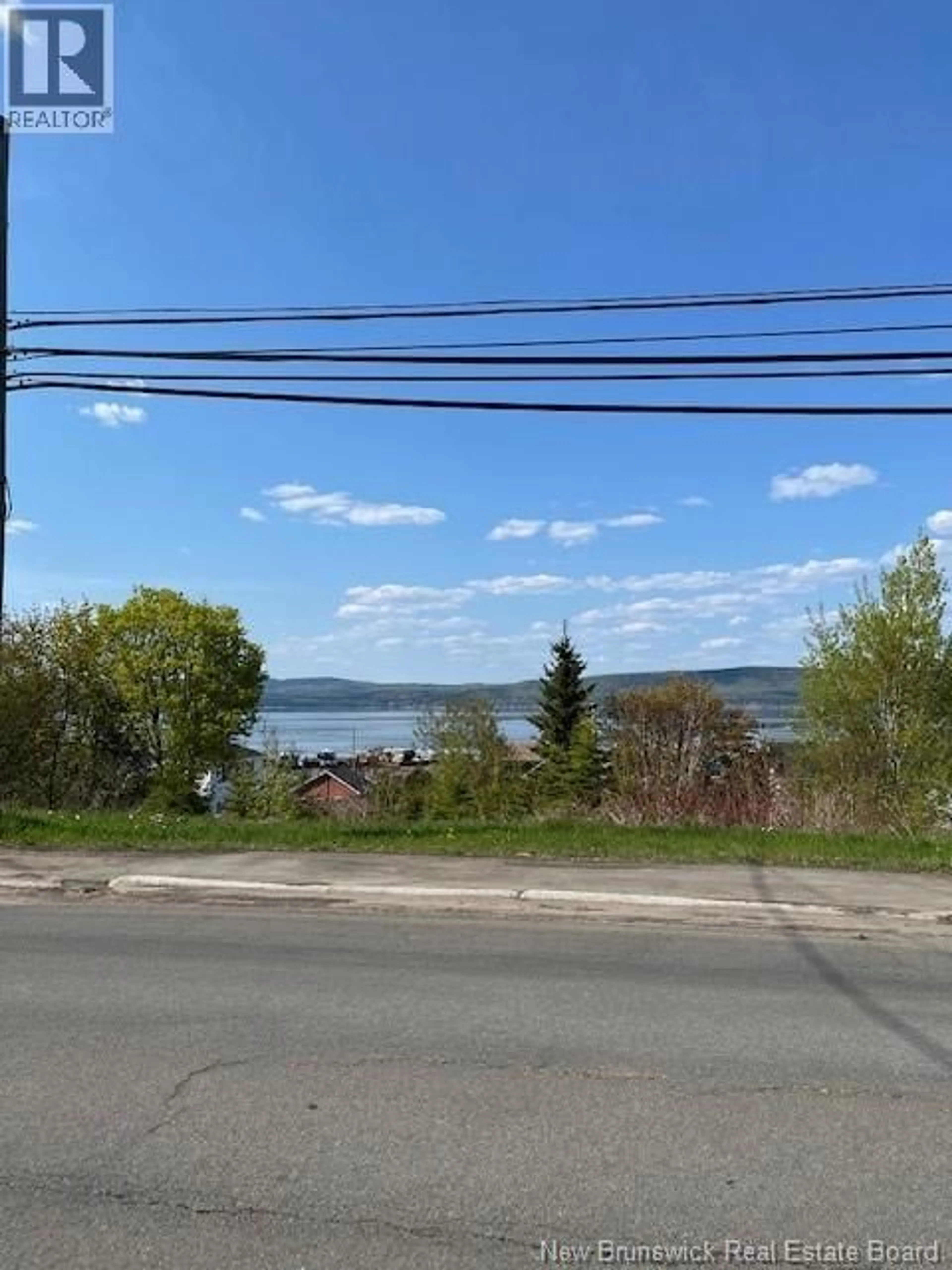 Blurry image for 498 VICTORIA STREET, Dalhousie New Brunswick E8C2T2