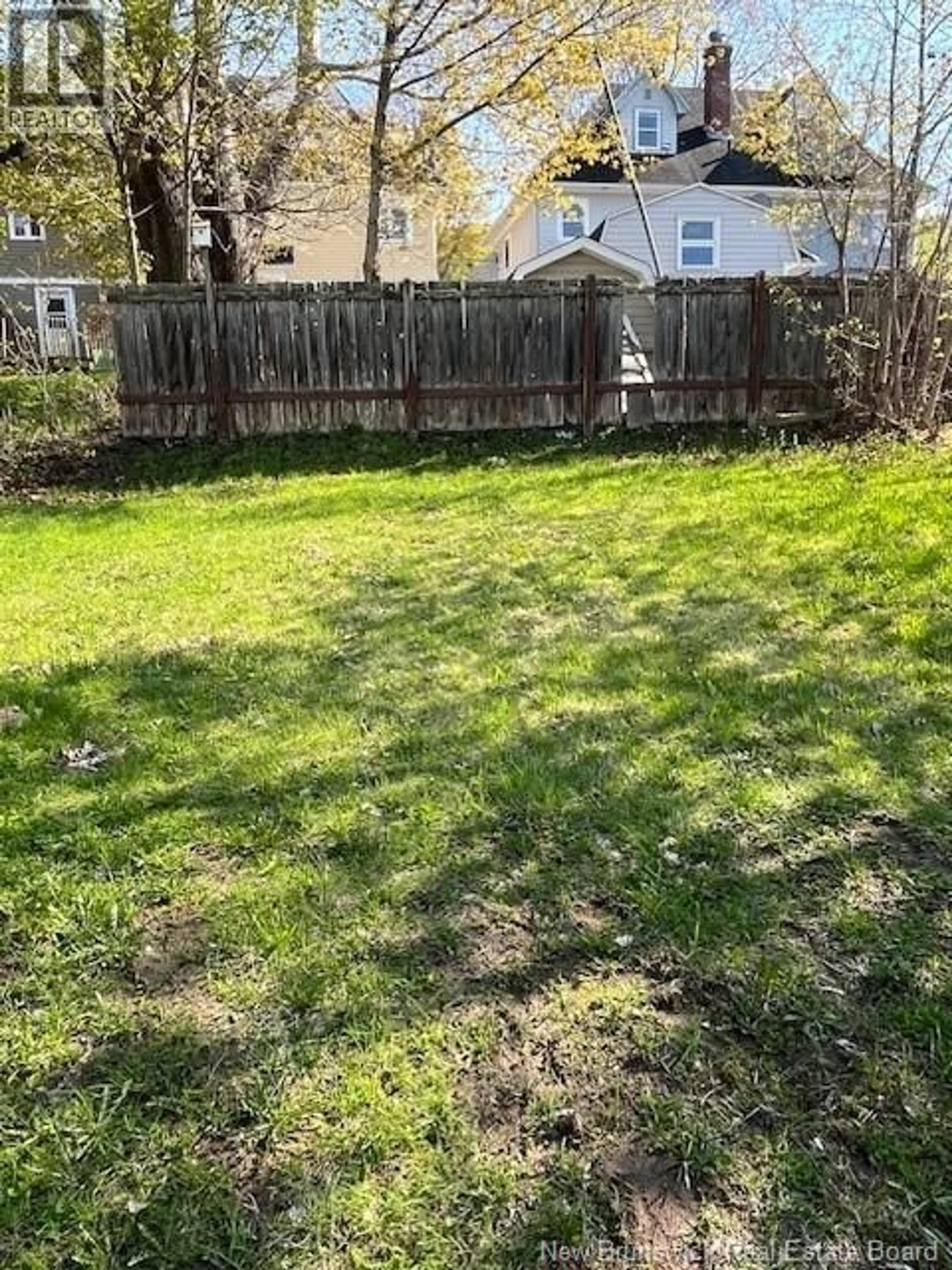 A pic from outside/outdoor area/front of a property/back of a property/a pic from drone, street for 498 VICTORIA STREET, Dalhousie New Brunswick E8C2T2