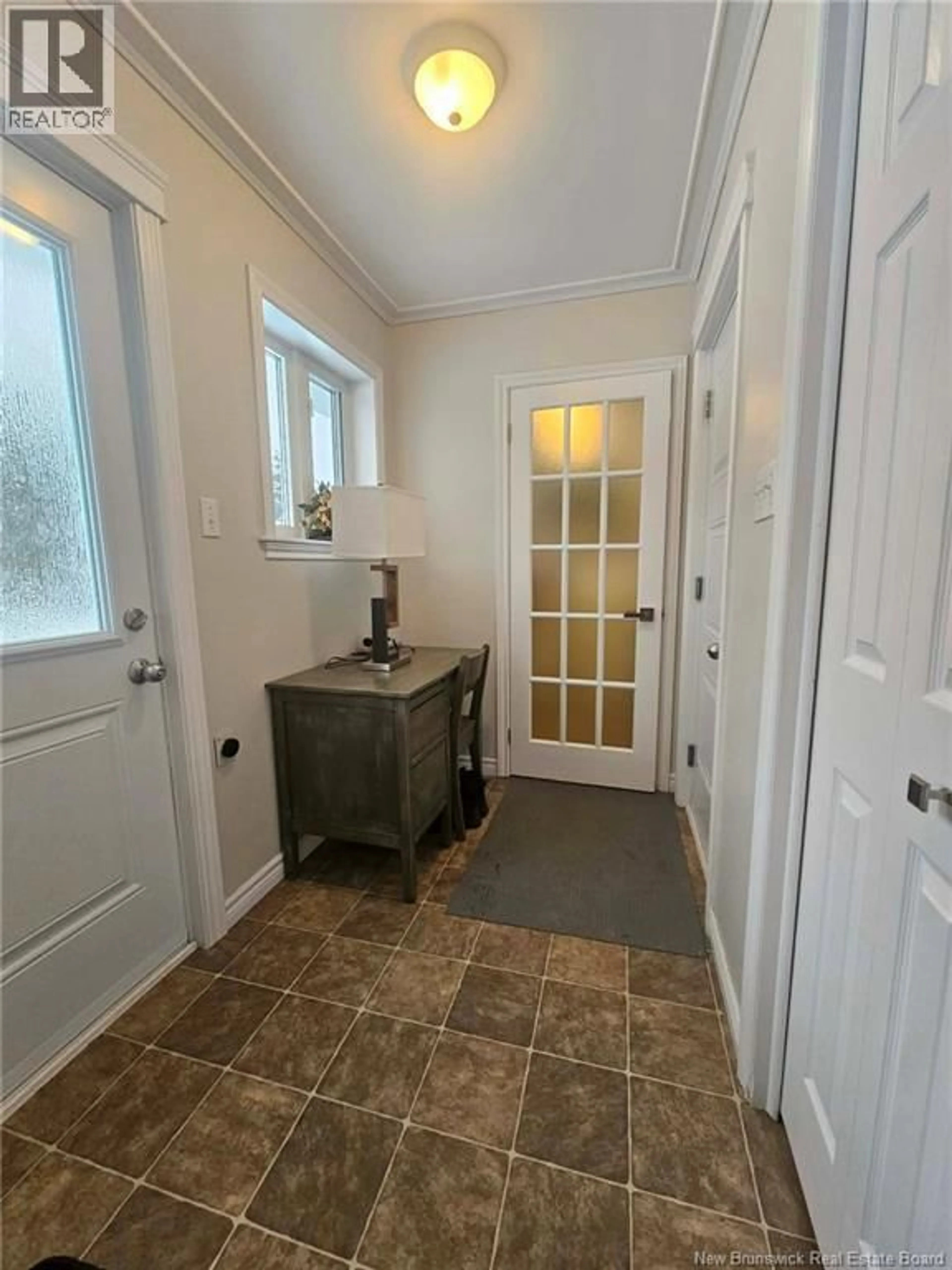 Indoor entryway for 19 5TH AVE, Saint-André New Brunswick E3Y3M2