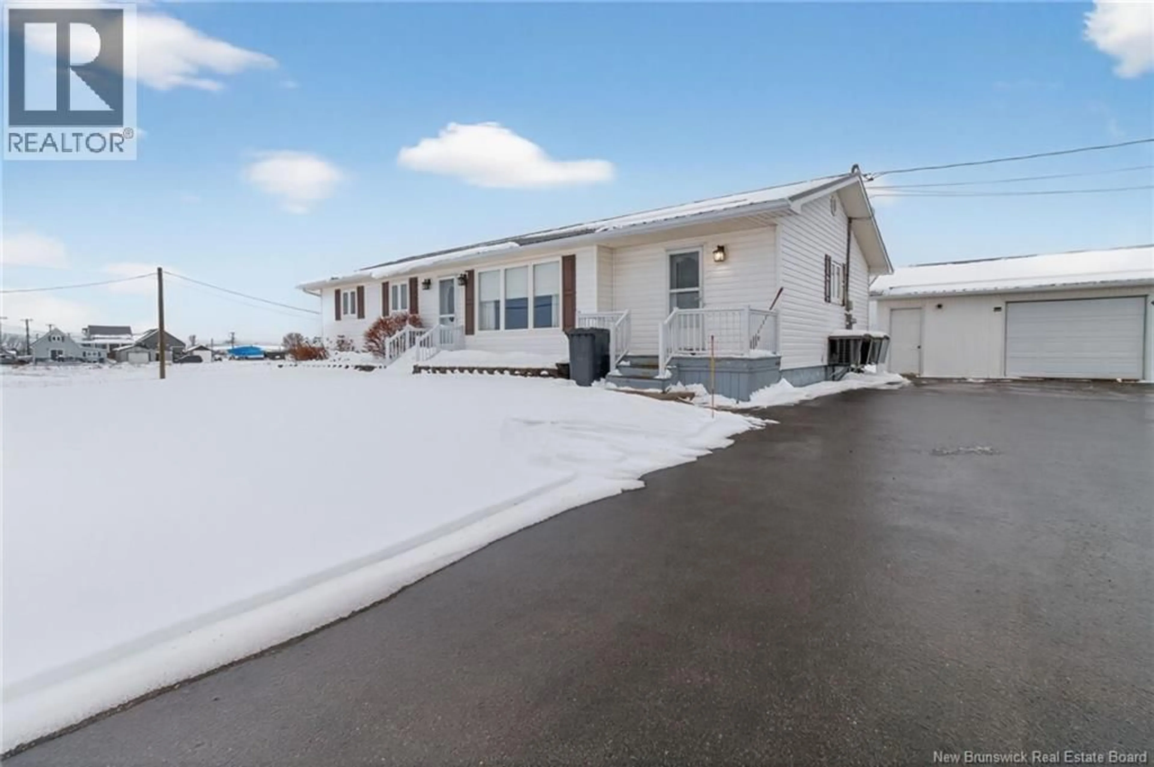 Home with vinyl exterior material, street for 674 CHEMIN BAS CAP-PELÉ, Cap-Pelé New Brunswick E4N1J5