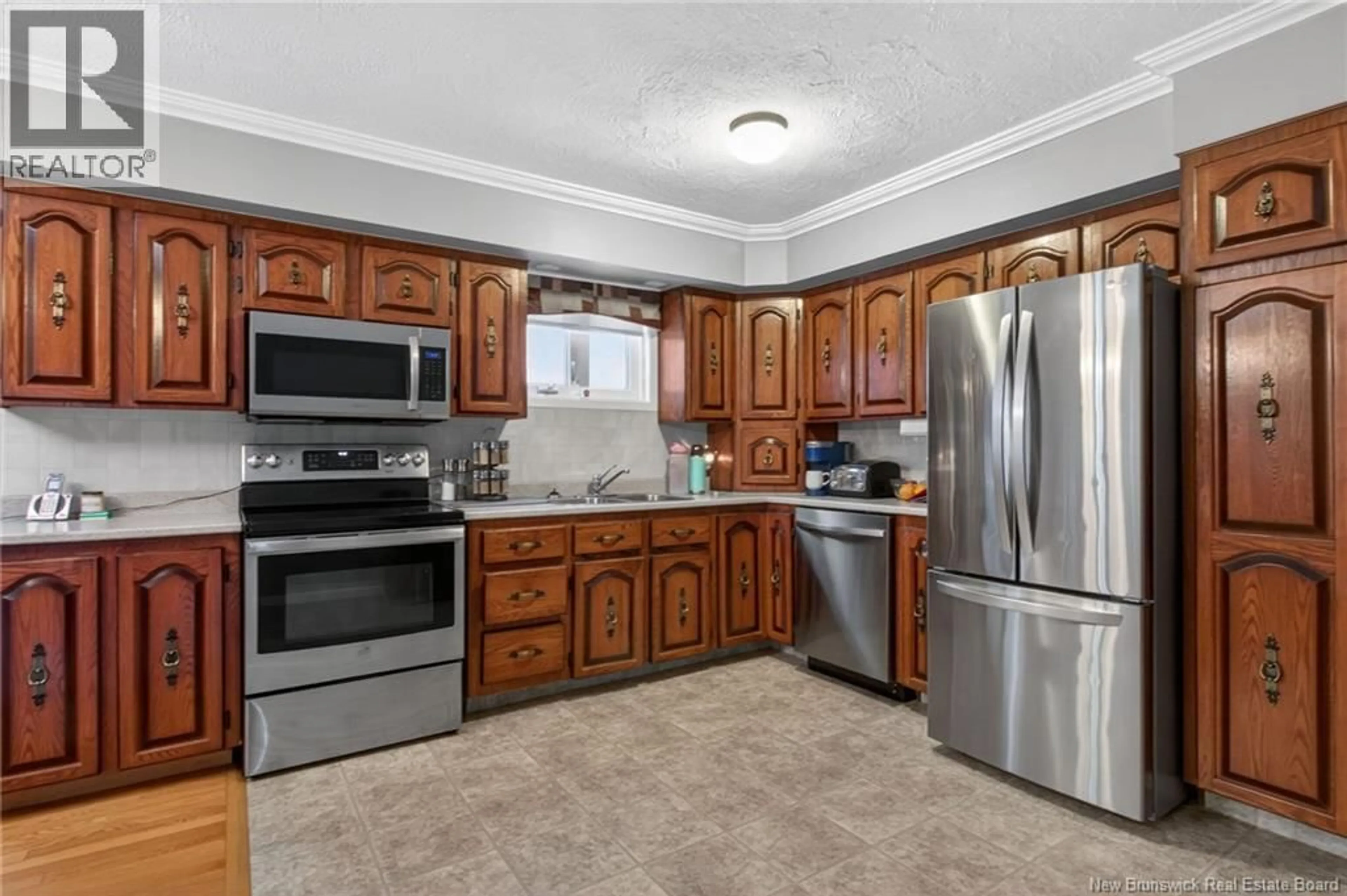 Standard kitchen, ceramic/tile floor for 674 CHEMIN BAS CAP-PELÉ, Cap-Pelé New Brunswick E4N1J5