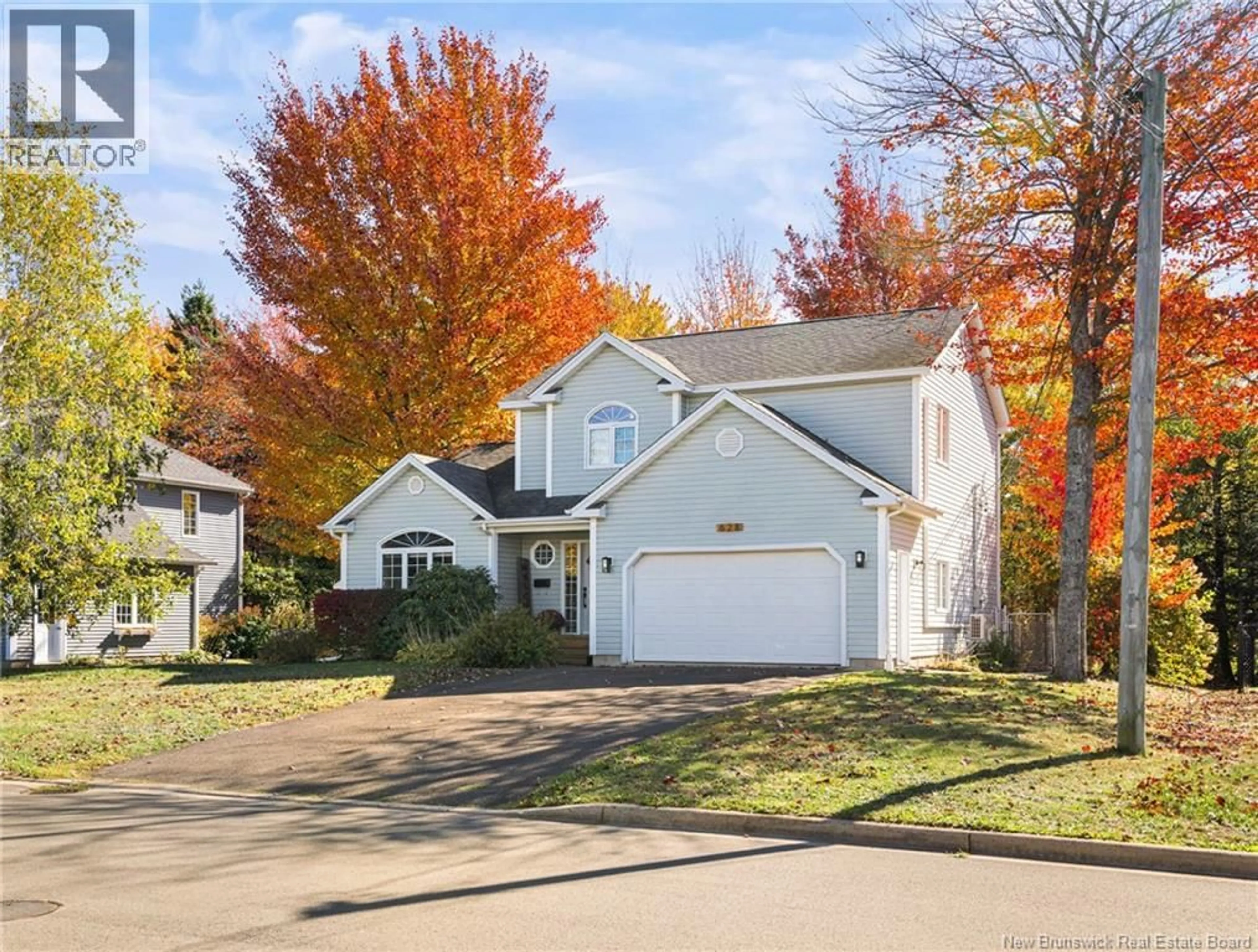Home with vinyl exterior material, street for 628 CLARENCE CORMIER STREET, Dieppe New Brunswick E1A7T3