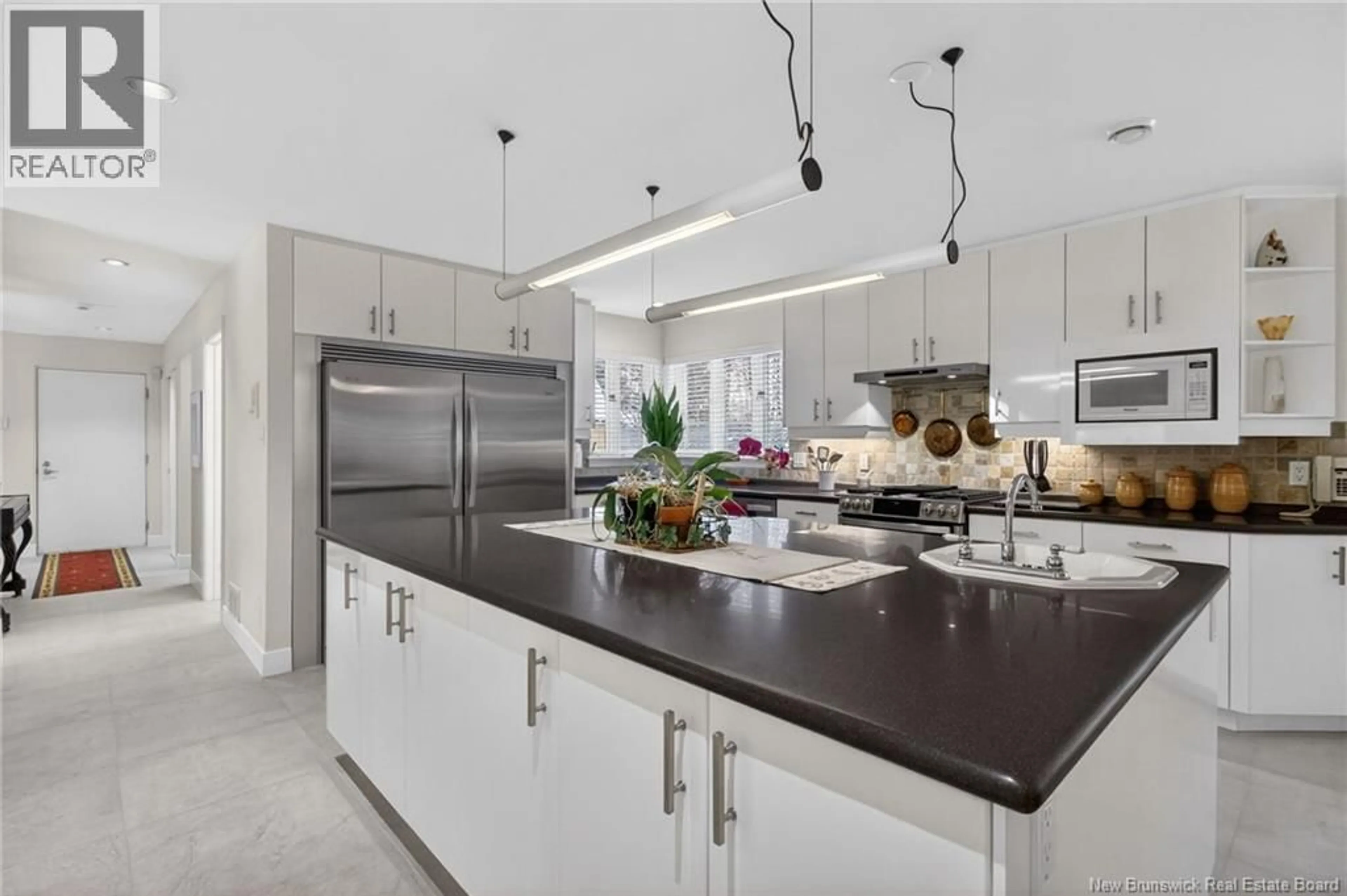 Contemporary kitchen, unknown for 353 LAVOIE STREET, Dieppe New Brunswick E1A6R8