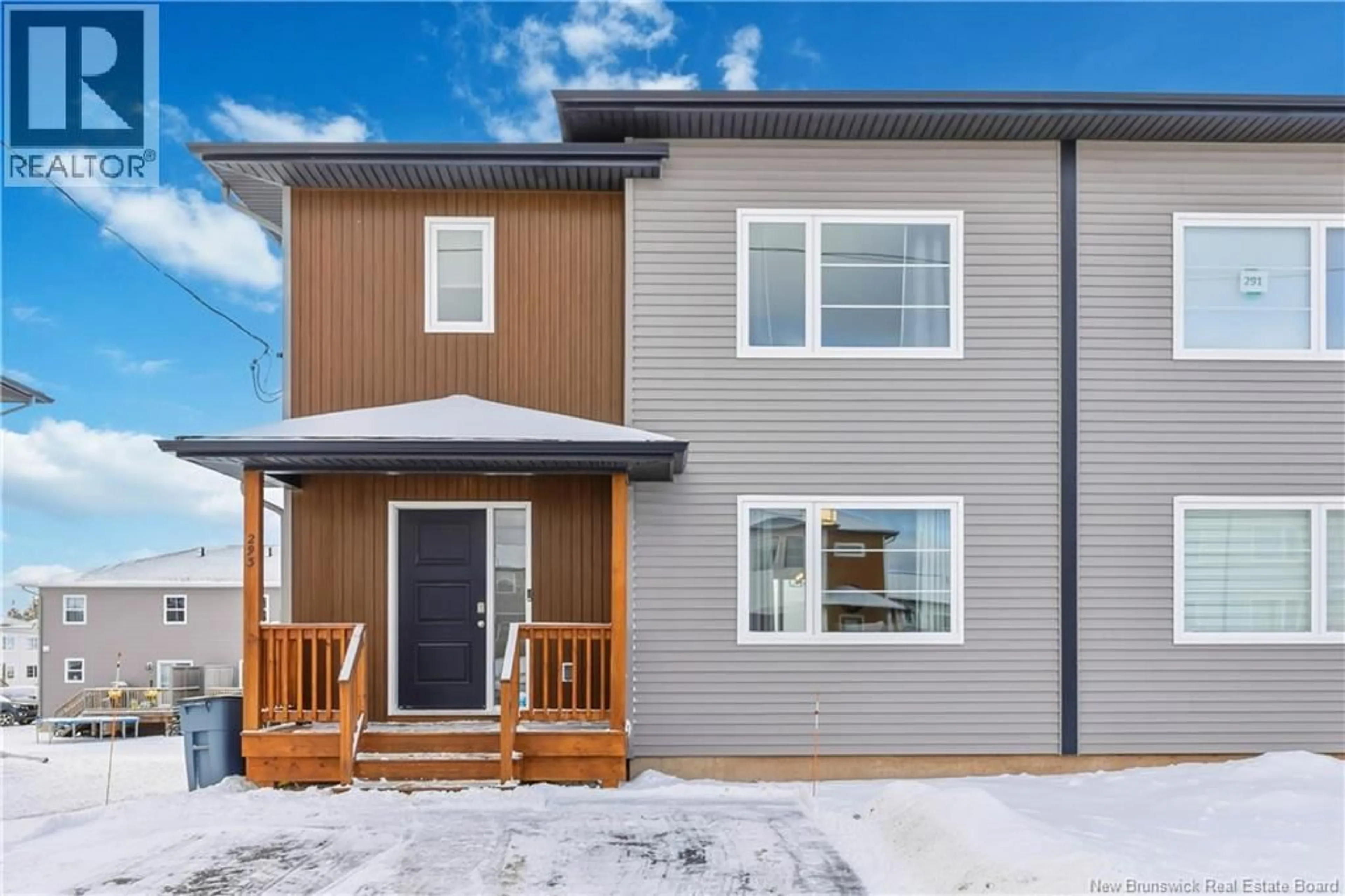 Home with vinyl exterior material, street for 293 LORETTE, Dieppe New Brunswick E1A8M4