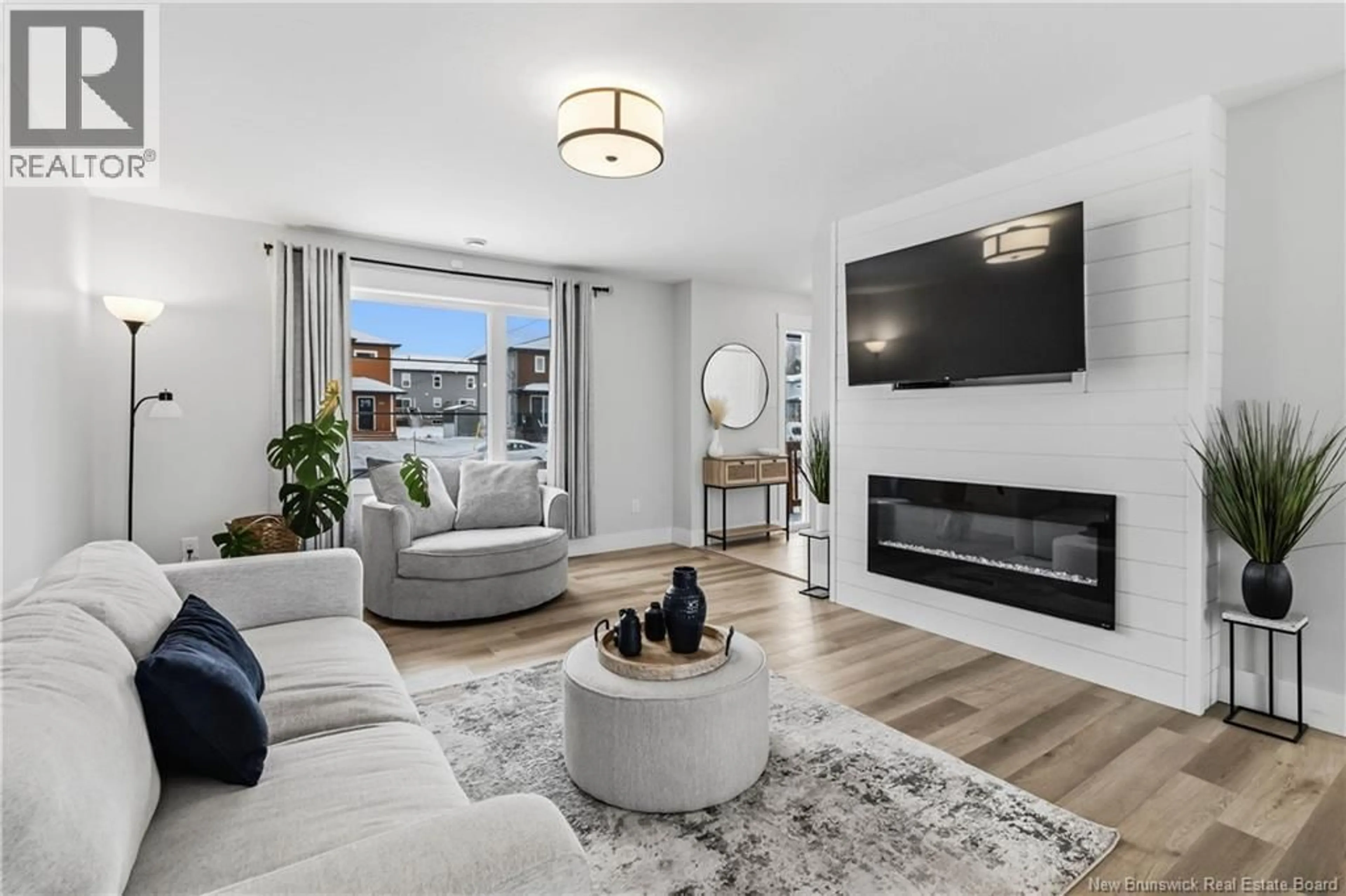 Living room with furniture, unknown for 293 LORETTE, Dieppe New Brunswick E1A8M4