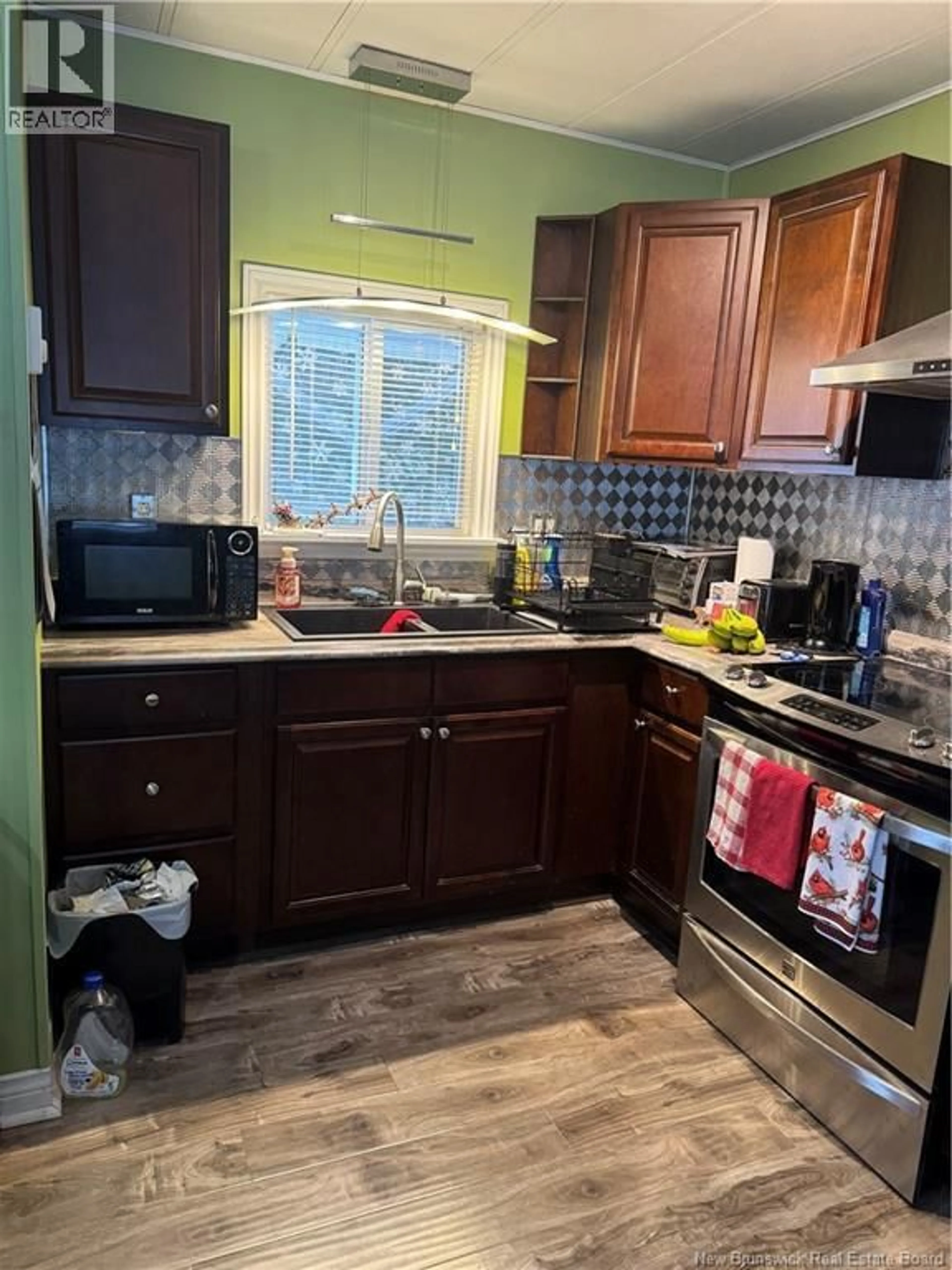 Standard kitchen, unknown for 103 LEAFWOOD CRESCENT, Hanwell New Brunswick E3B6N9