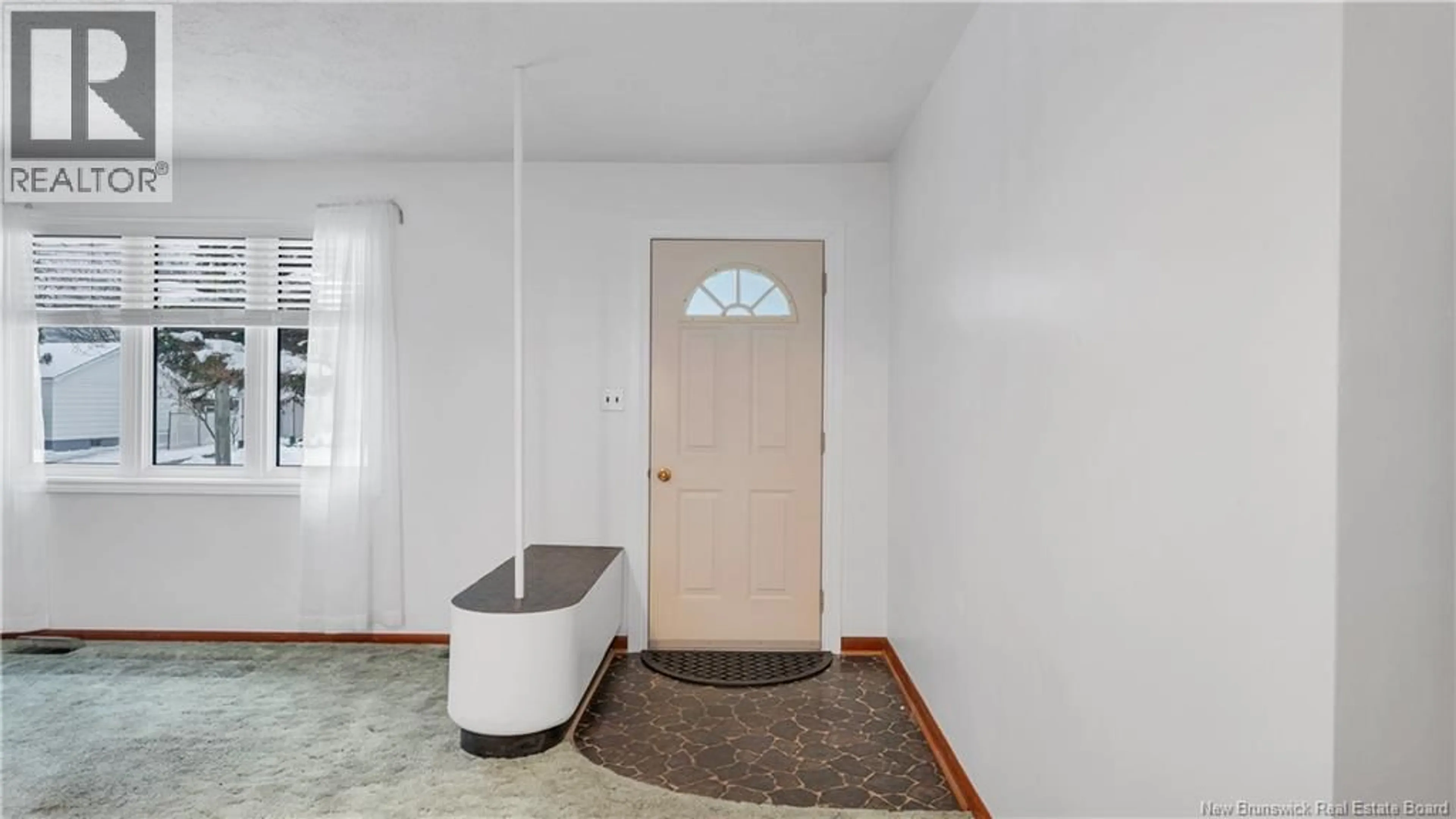 Indoor entryway for 35 HEDGEWOOD DRIVE, Moncton New Brunswick E1E2W4