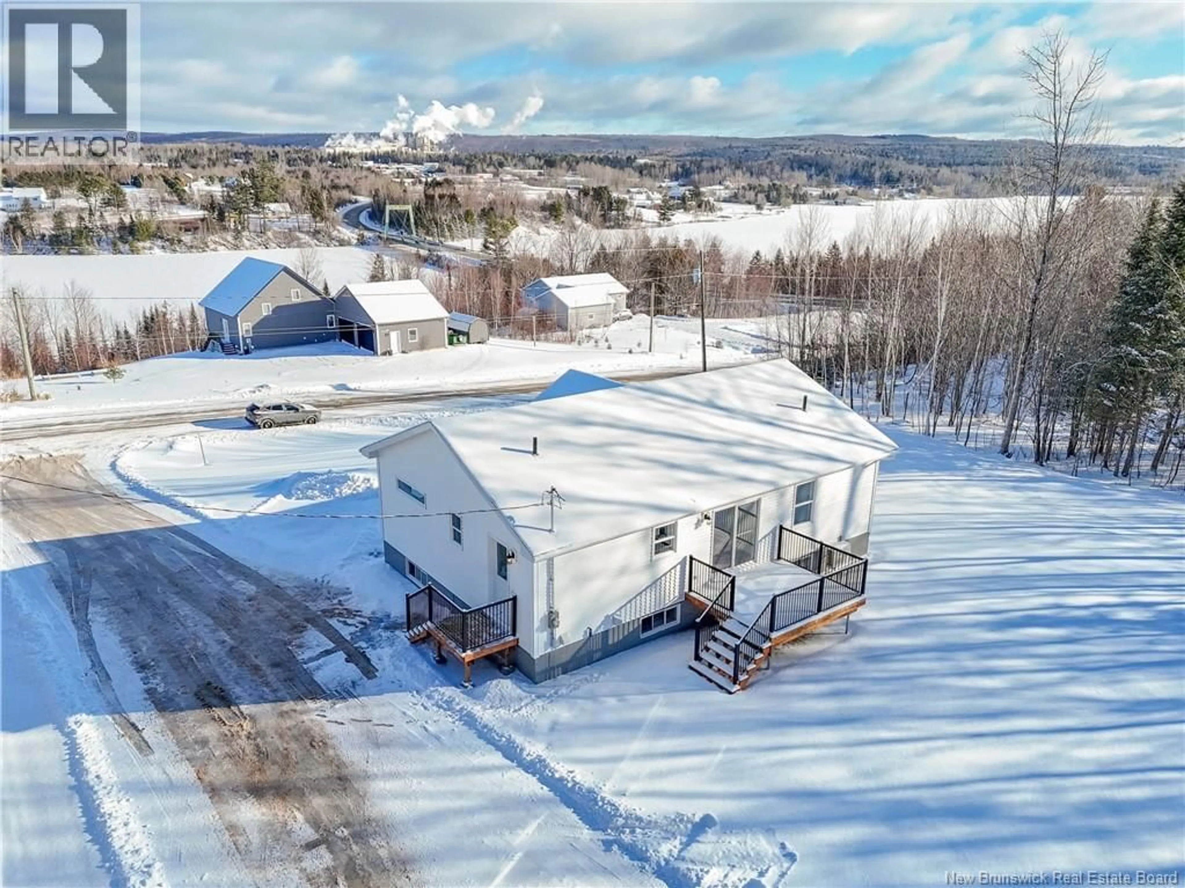 A pic from outside/outdoor area/front of a property/back of a property/a pic from drone, building for 11 CLEARVIEW COURT, Nackawic New Brunswick E6G0B6