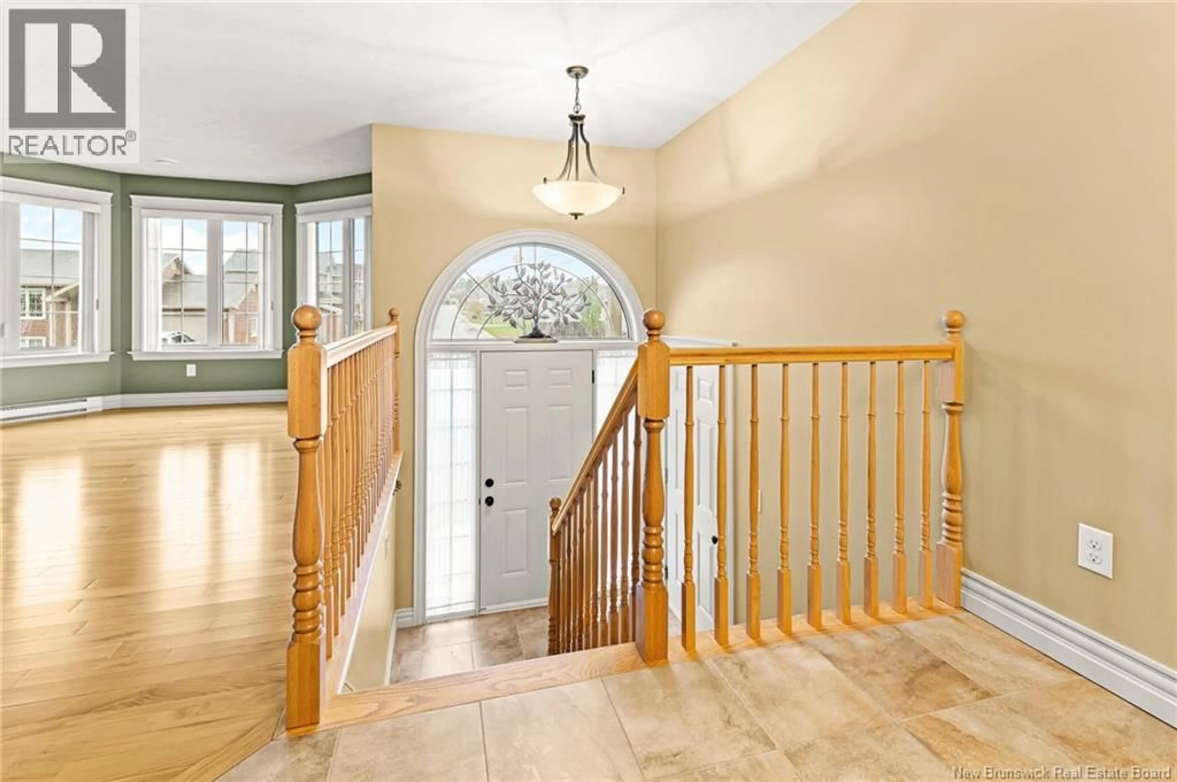 Indoor foyer for 47 SEBASTIEN STREET, Shediac New Brunswick E4P0K7