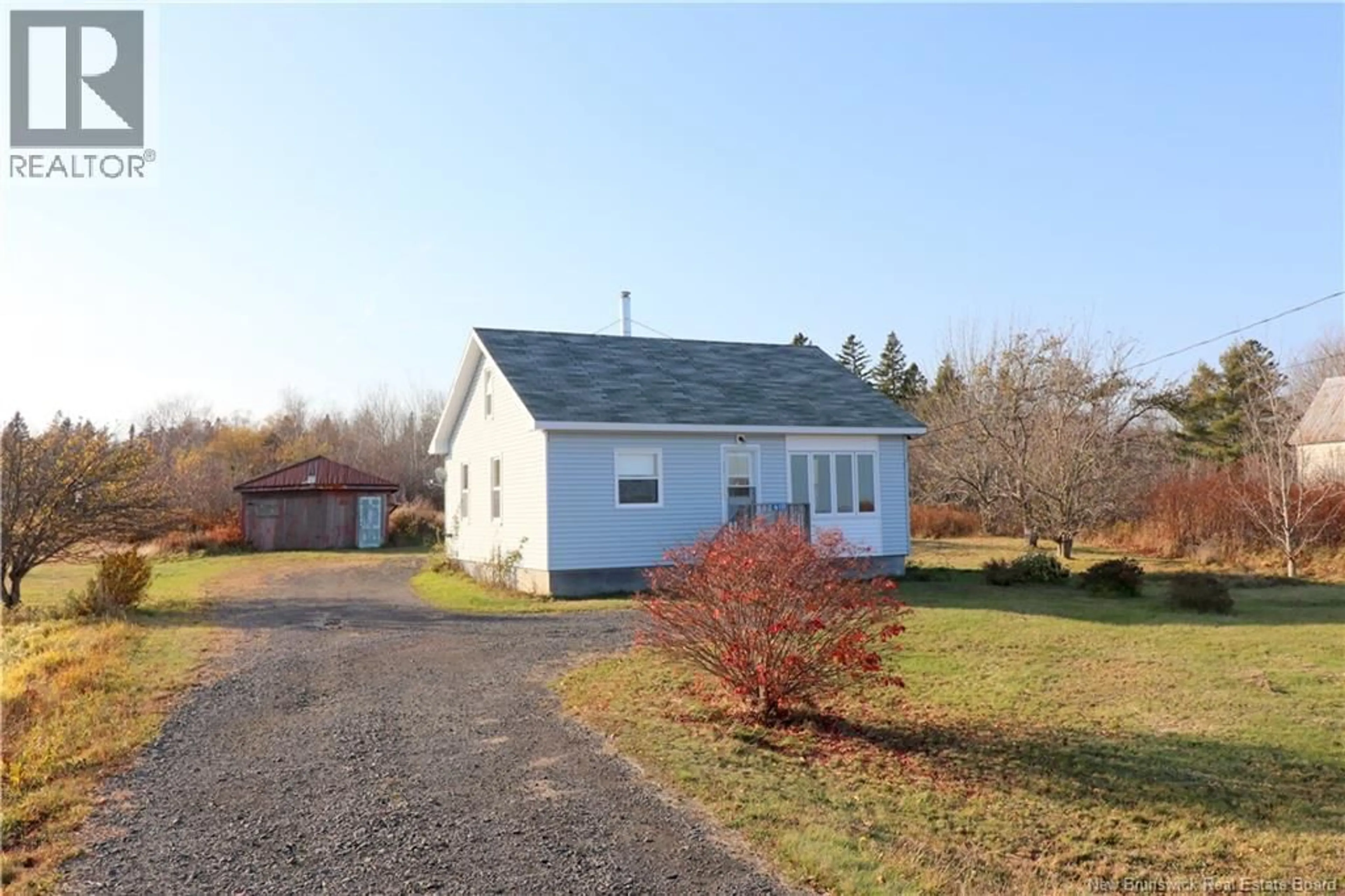 A pic from outside/outdoor area/front of a property/back of a property/a pic from drone, building for 610 ROUTE 776, Grand Manan New Brunswick E5G3C1