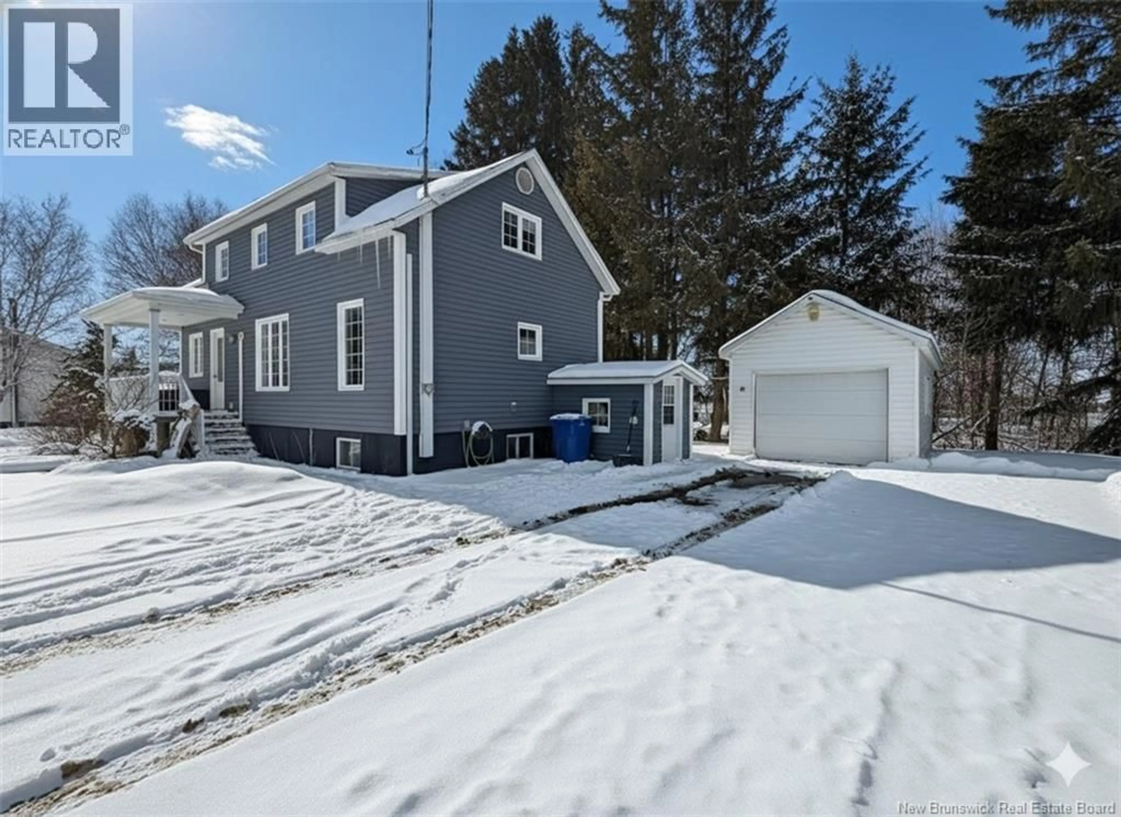 A pic from outside/outdoor area/front of a property/back of a property/a pic from drone, street for 556 RUE DE L'EGLISE, Saint-André New Brunswick E3Y2Y7