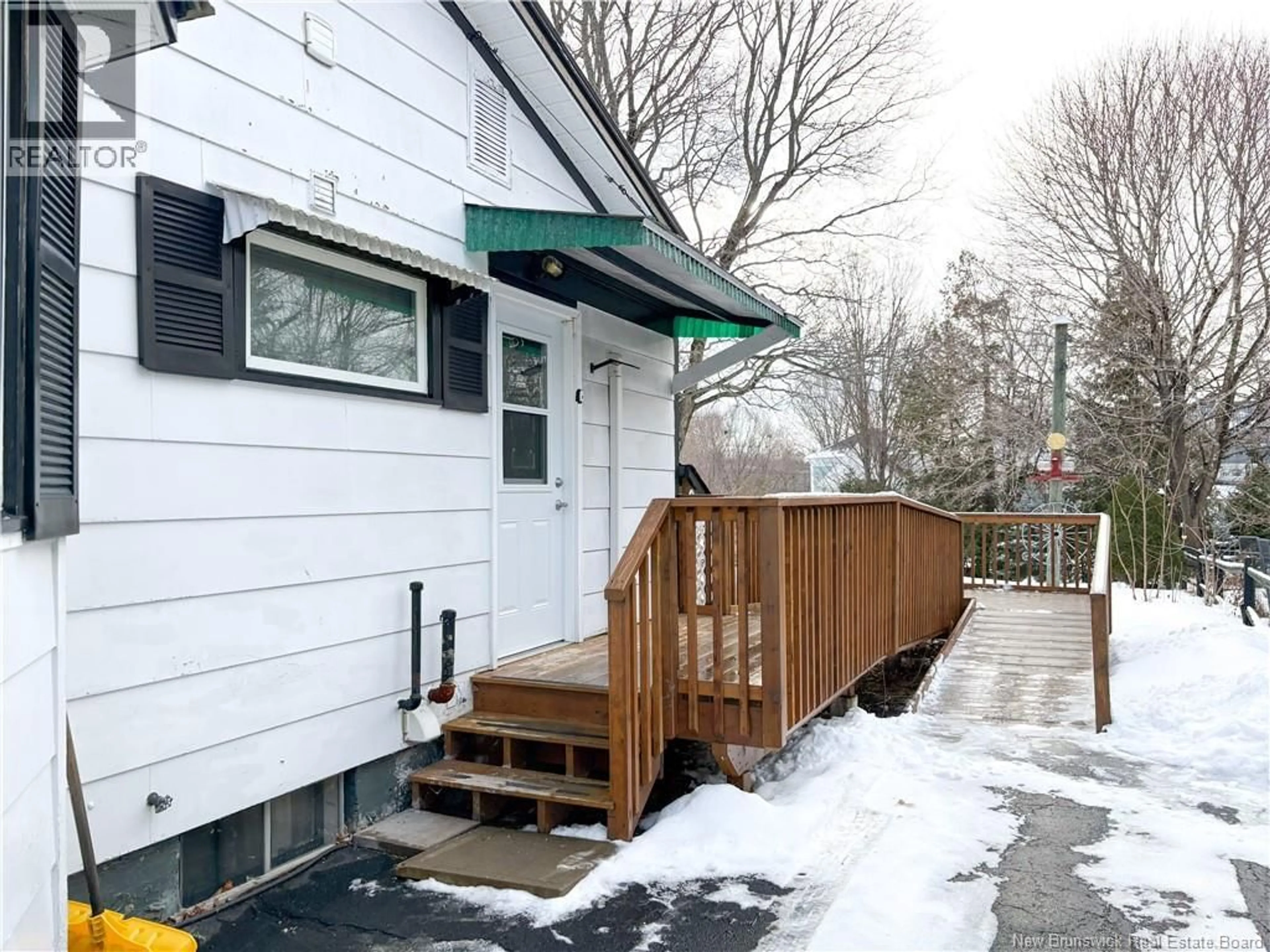 Unknown for 131 ST. JOHN STREET, Woodstock New Brunswick E7M2T9