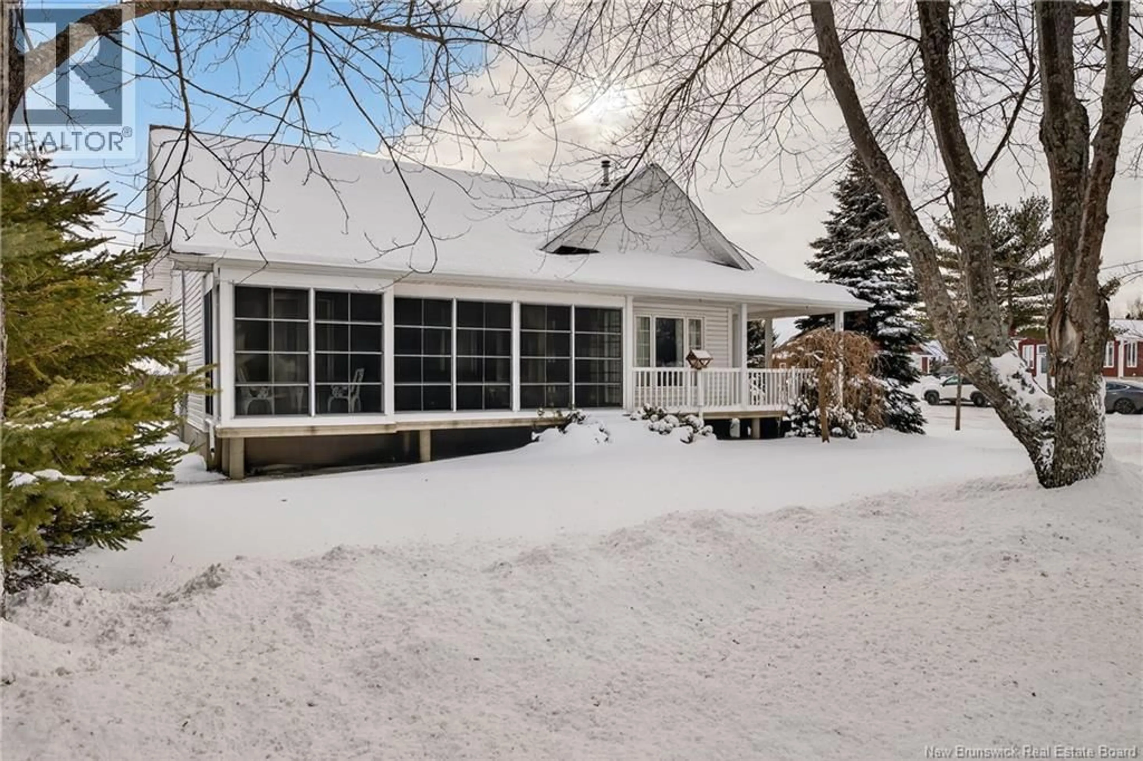 Unknown for 1044 RUE LOUIS G DAIGLE, Tracadie New Brunswick E1X1C2