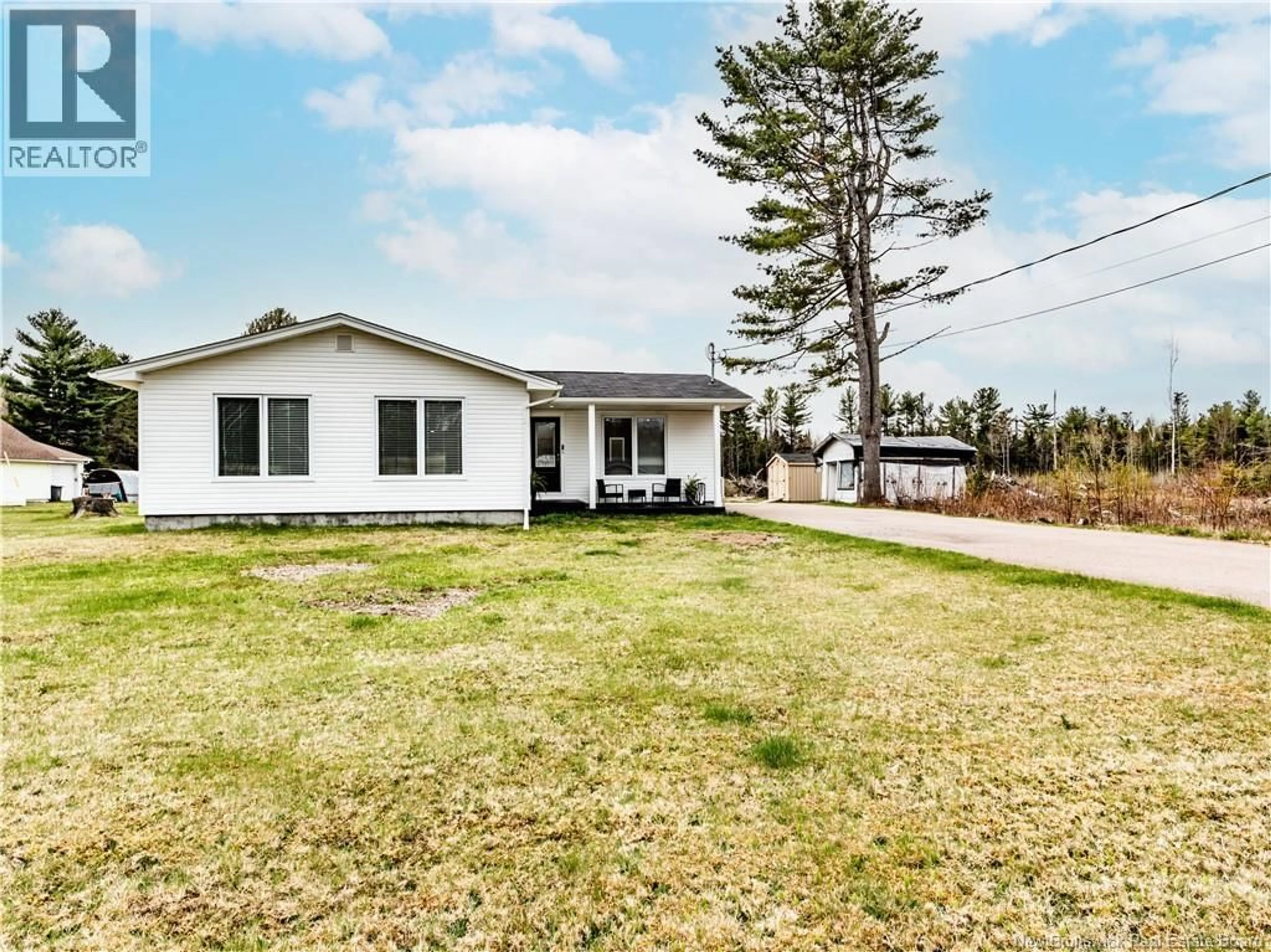 Home with vinyl exterior material, unknown for 205 DESPRES, Cocagne New Brunswick E4R2M3