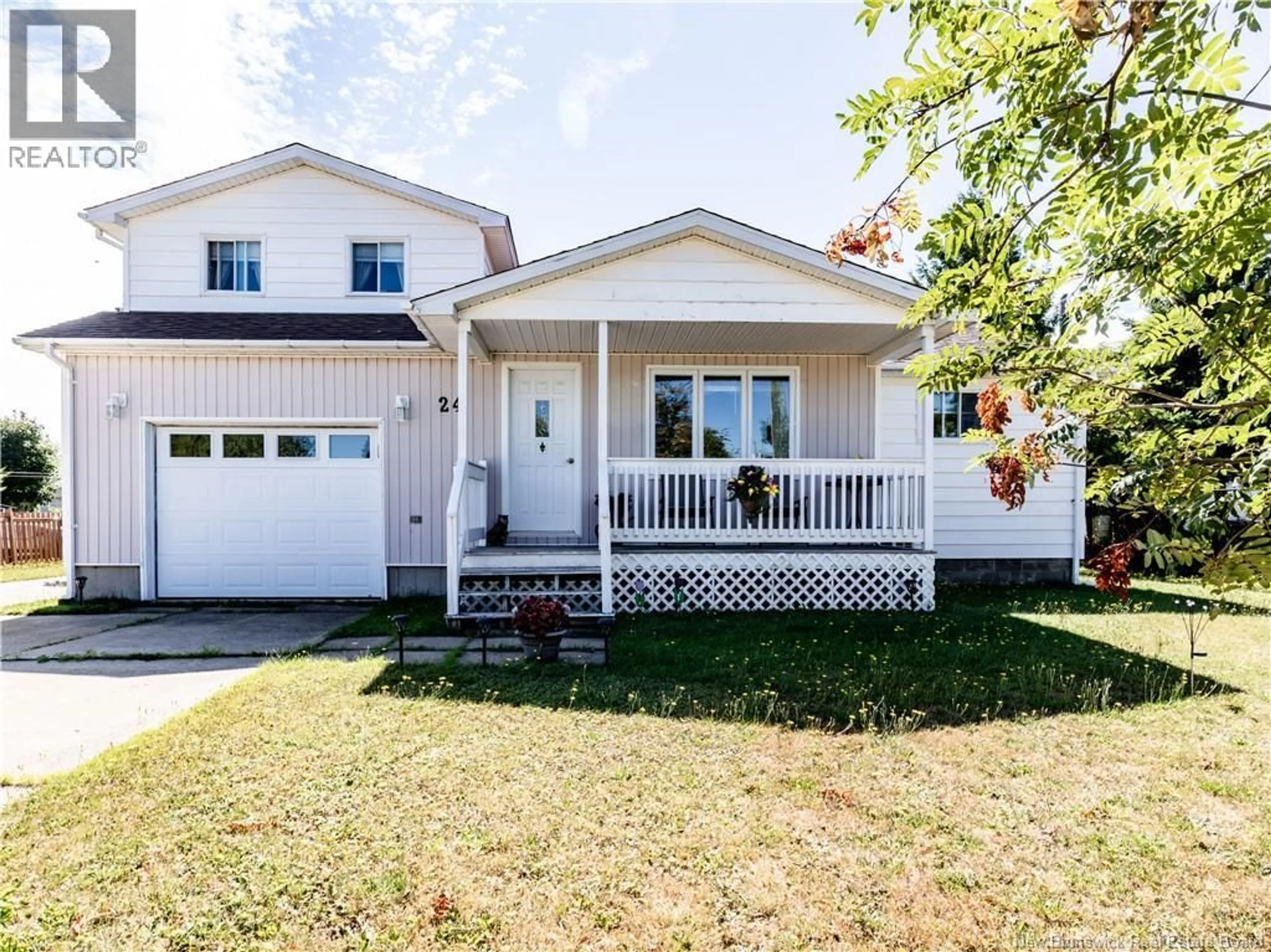 Home with vinyl exterior material, street for 24 MOISE, Rogersville New Brunswick E4Y1V1