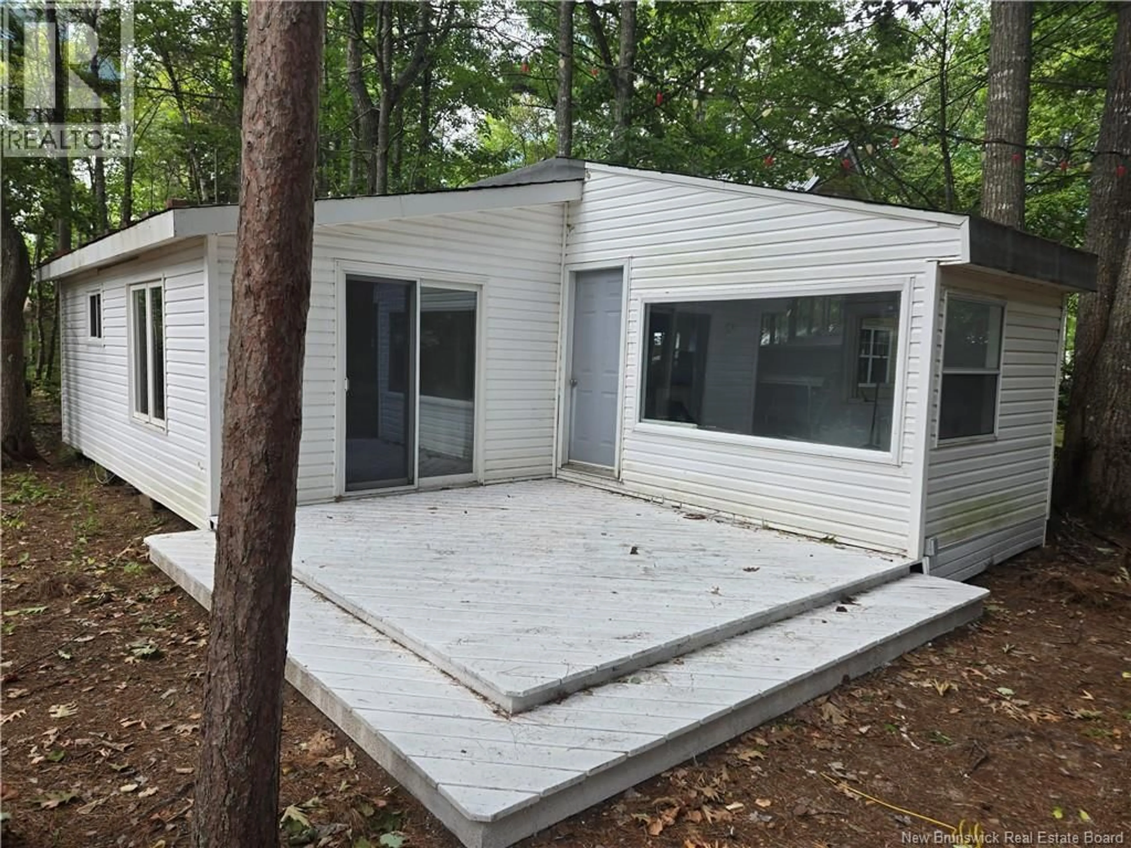 Home with vinyl exterior material, unknown for 5 BUCCANEER, Cocagne New Brunswick E4R2L1