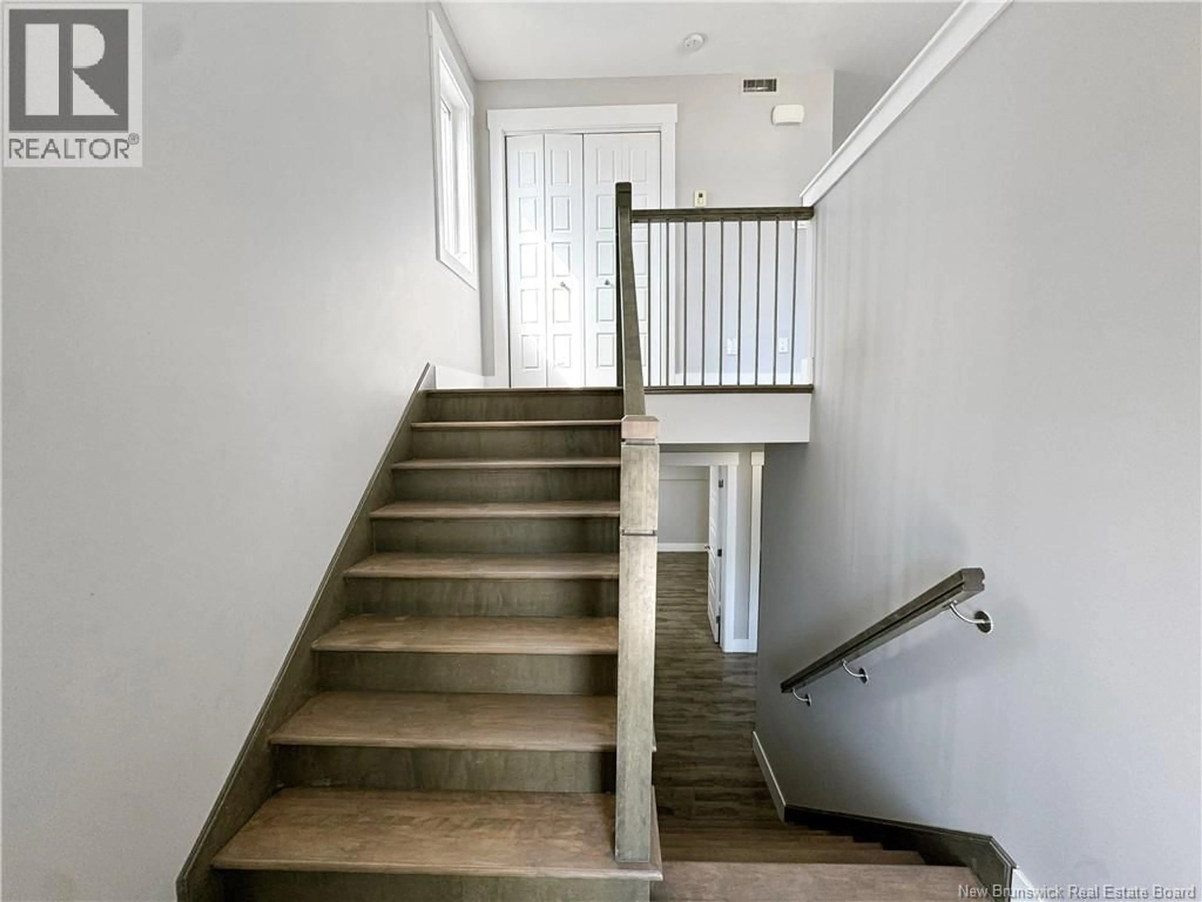 Stairs for 97 LANCEFIELD CRESCENT, Moncton New Brunswick E1E0E7
