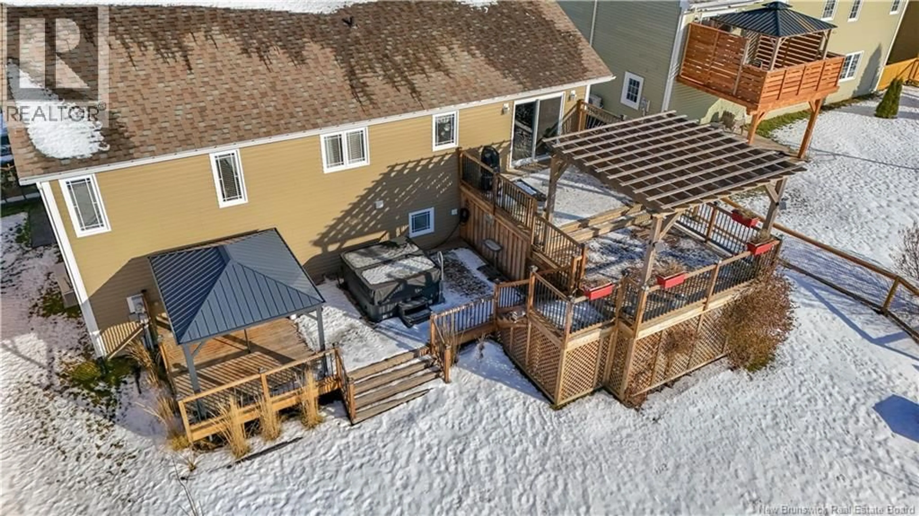 A pic from outside/outdoor area/front of a property/back of a property/a pic from drone, building for 18 BURNETT STREET, Oromocto New Brunswick E2V0J4