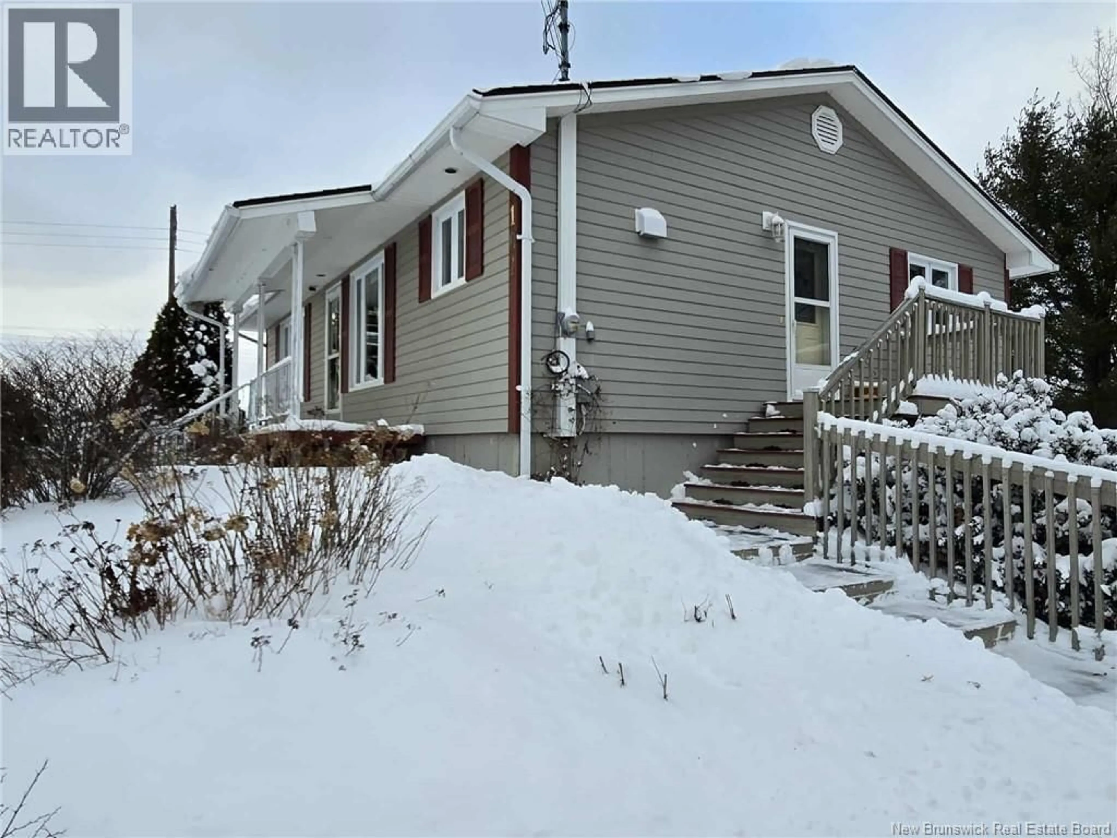 Home with vinyl exterior material, street for 101 CHAMBERLAIN SETTLEMENT, Chamberlain Settlement New Brunswick E2A6G3