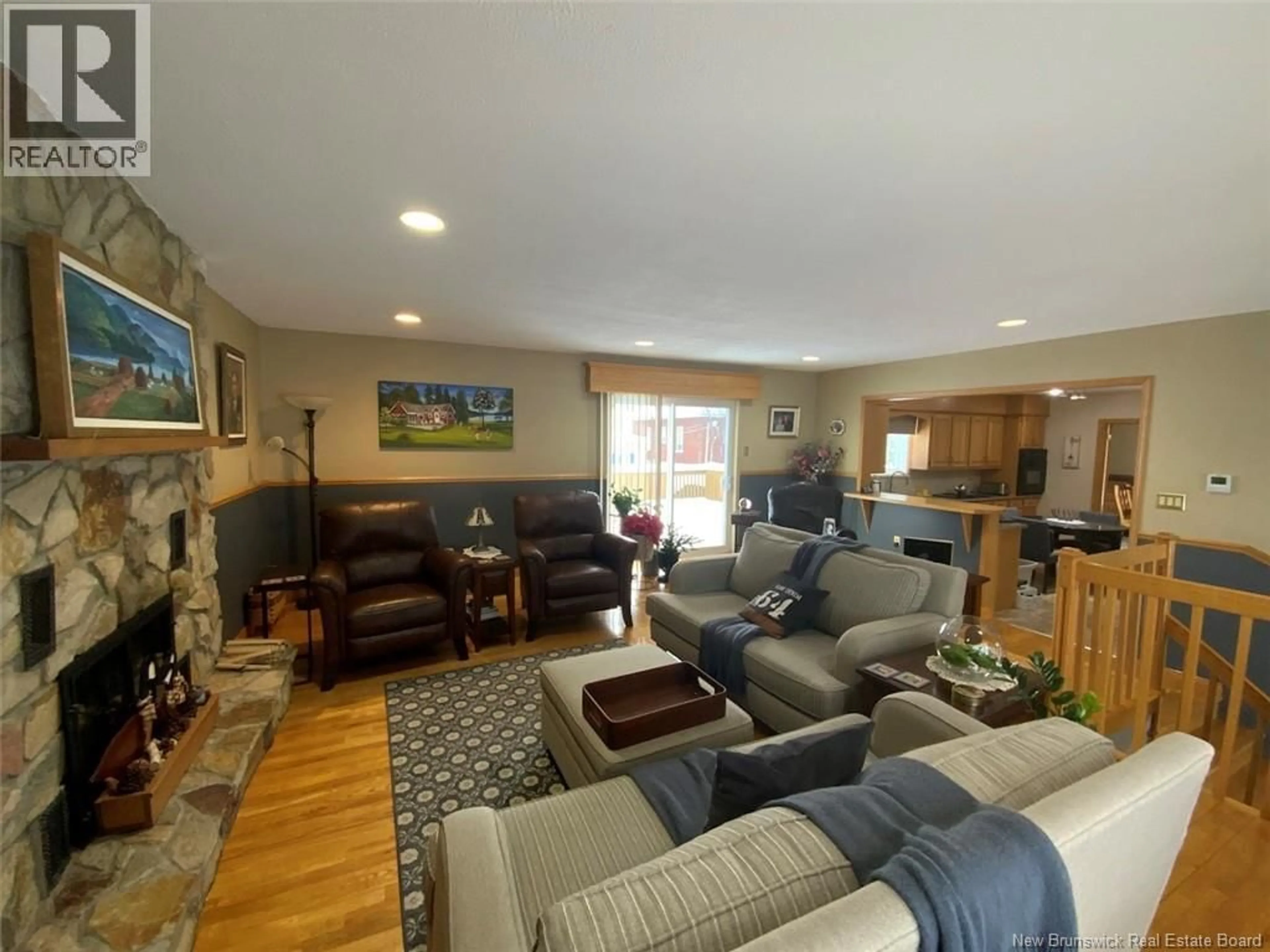 Living room with furniture, unknown for 100 34E AVENUE, Edmundston New Brunswick E3V2T5