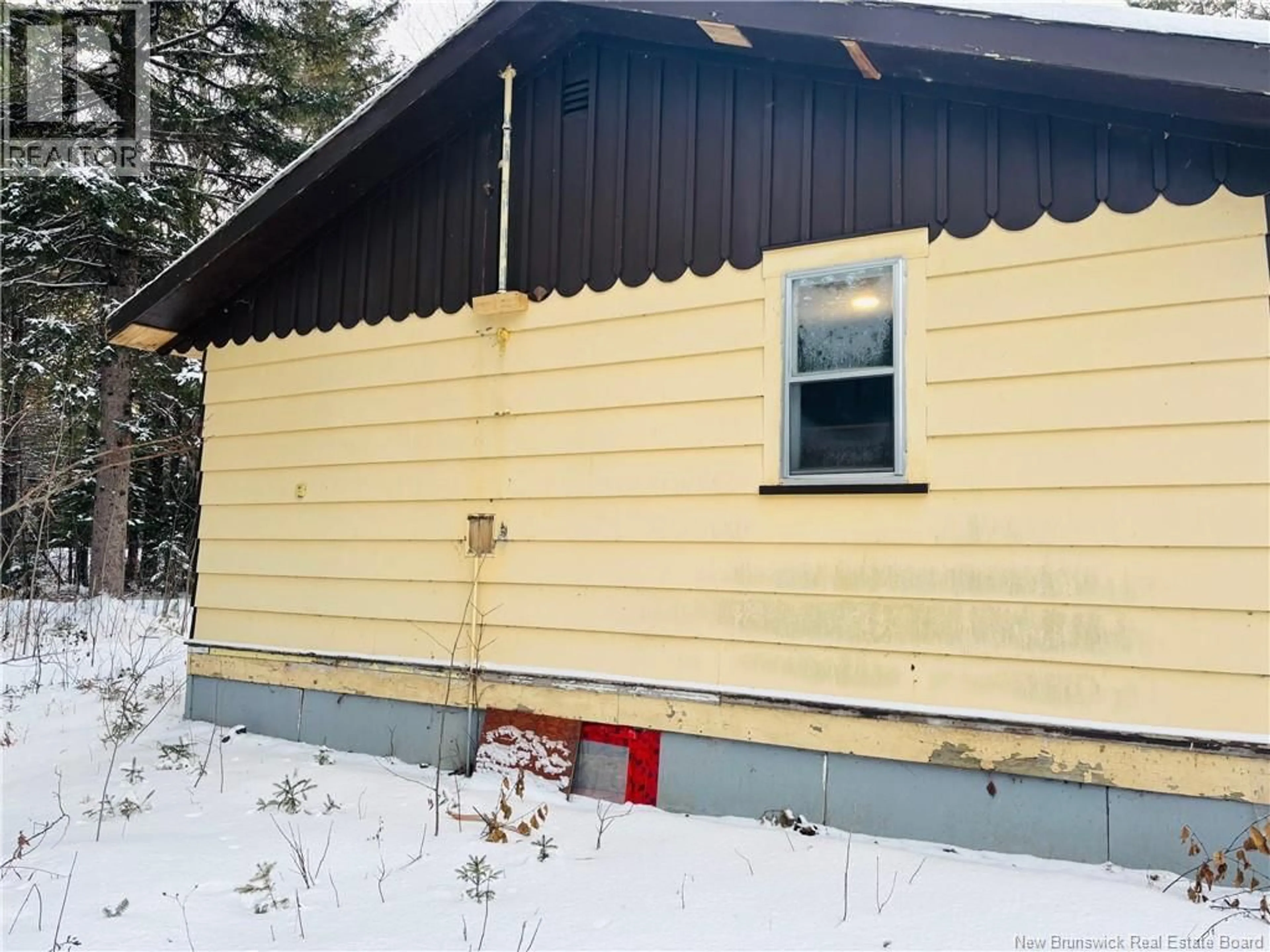 Shed for 35 PLEASANT AVENUE, Doaktown New Brunswick E9C1B5