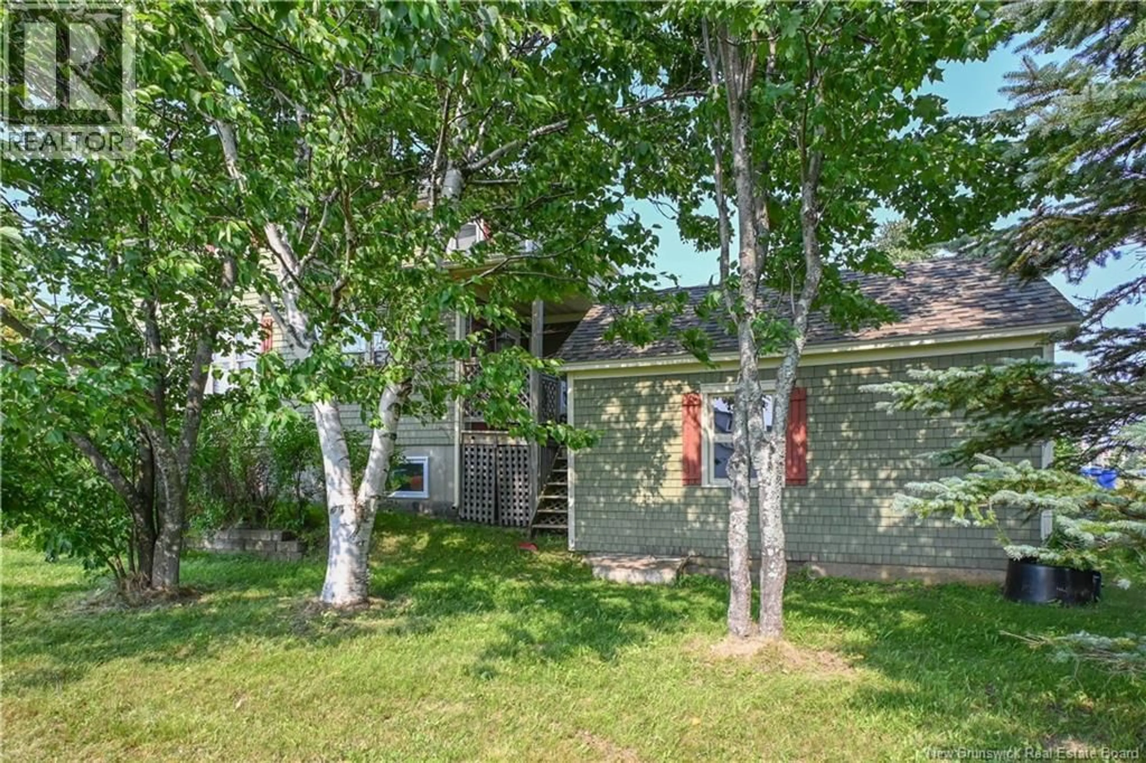 Shed for 98 SAINT-PIERRE BOULEVARD, Caraquet New Brunswick E1W1B6