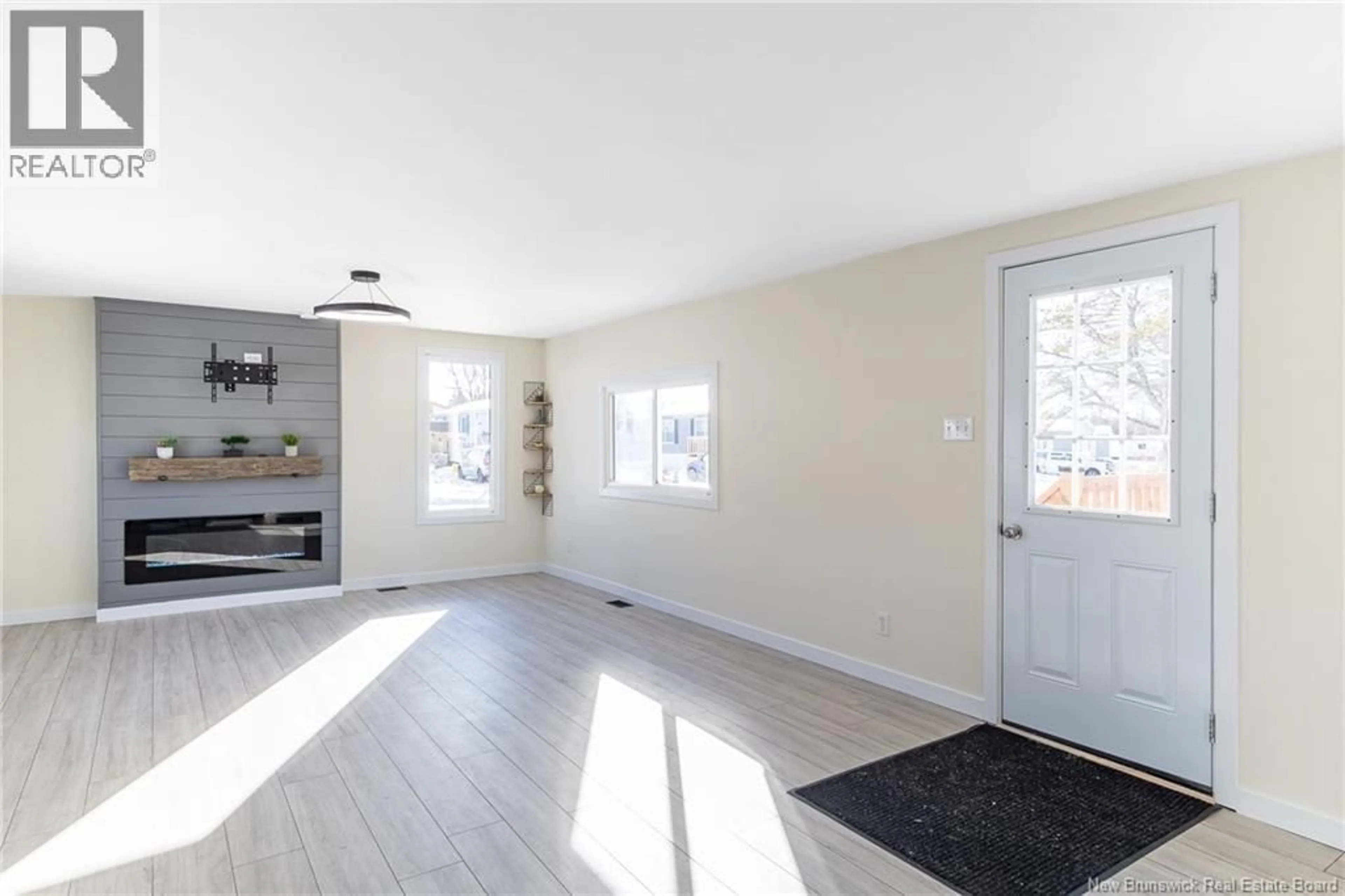 Unknown for 50 SUSAN DRIVE, Saint John New Brunswick E2N1P3