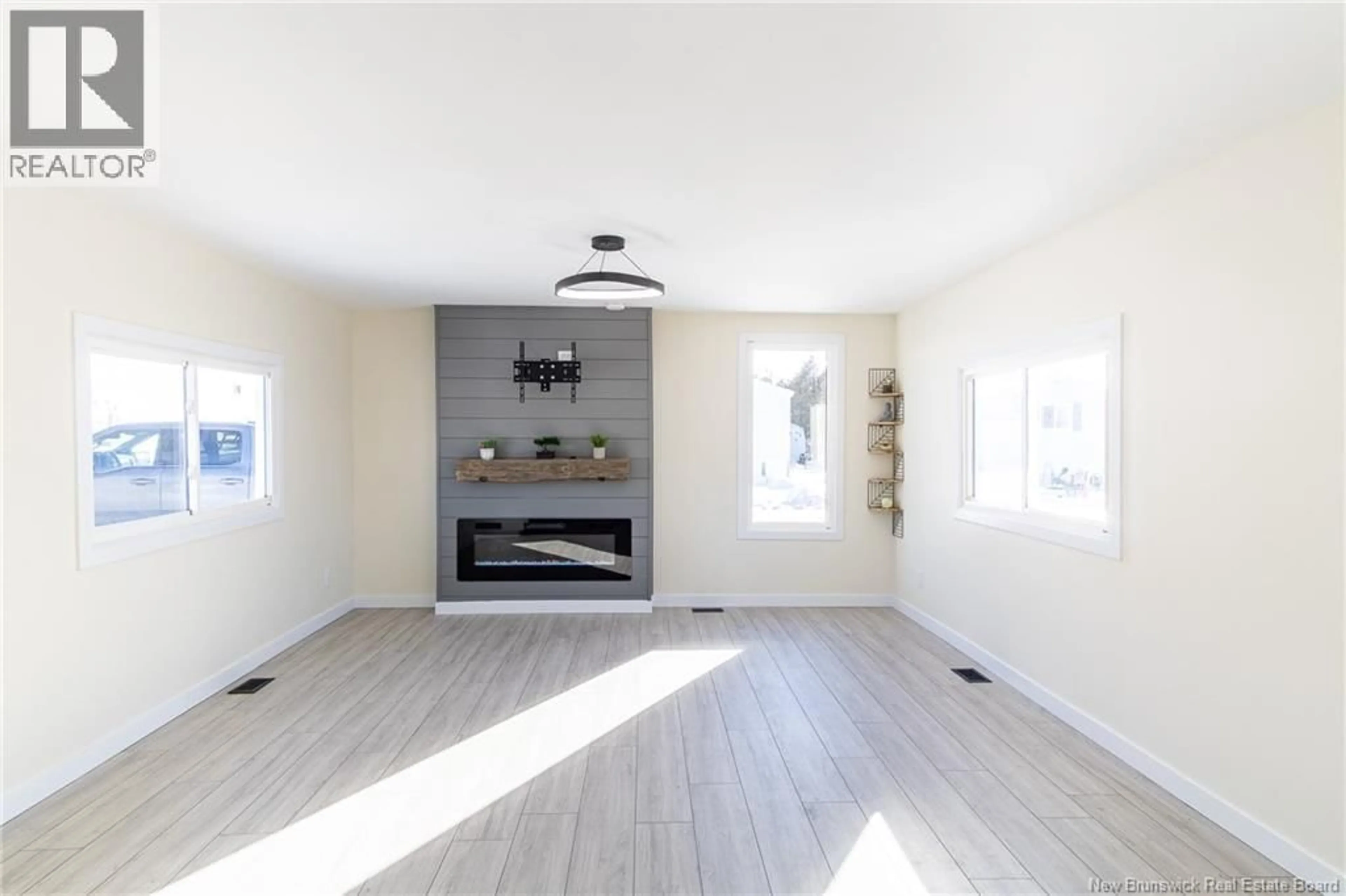 Unknown for 50 SUSAN DRIVE, Saint John New Brunswick E2N1P3