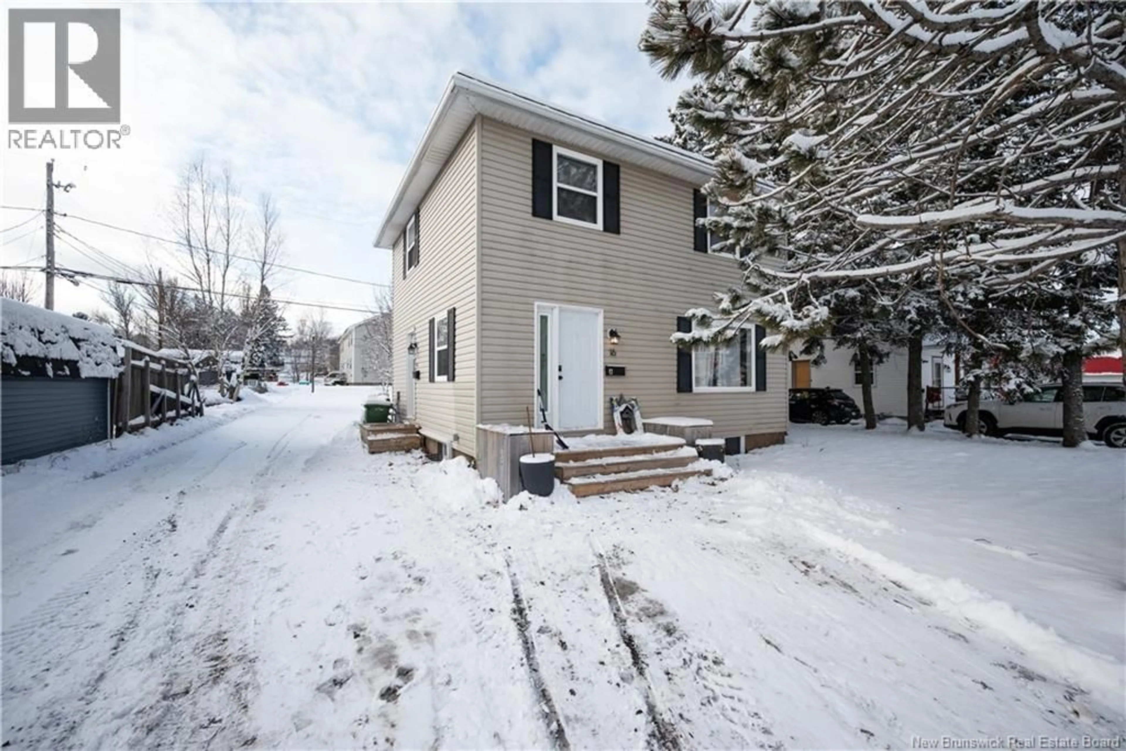 Unknown for 16 BEACONHILL TERRACE, Riverview New Brunswick E1B1E3