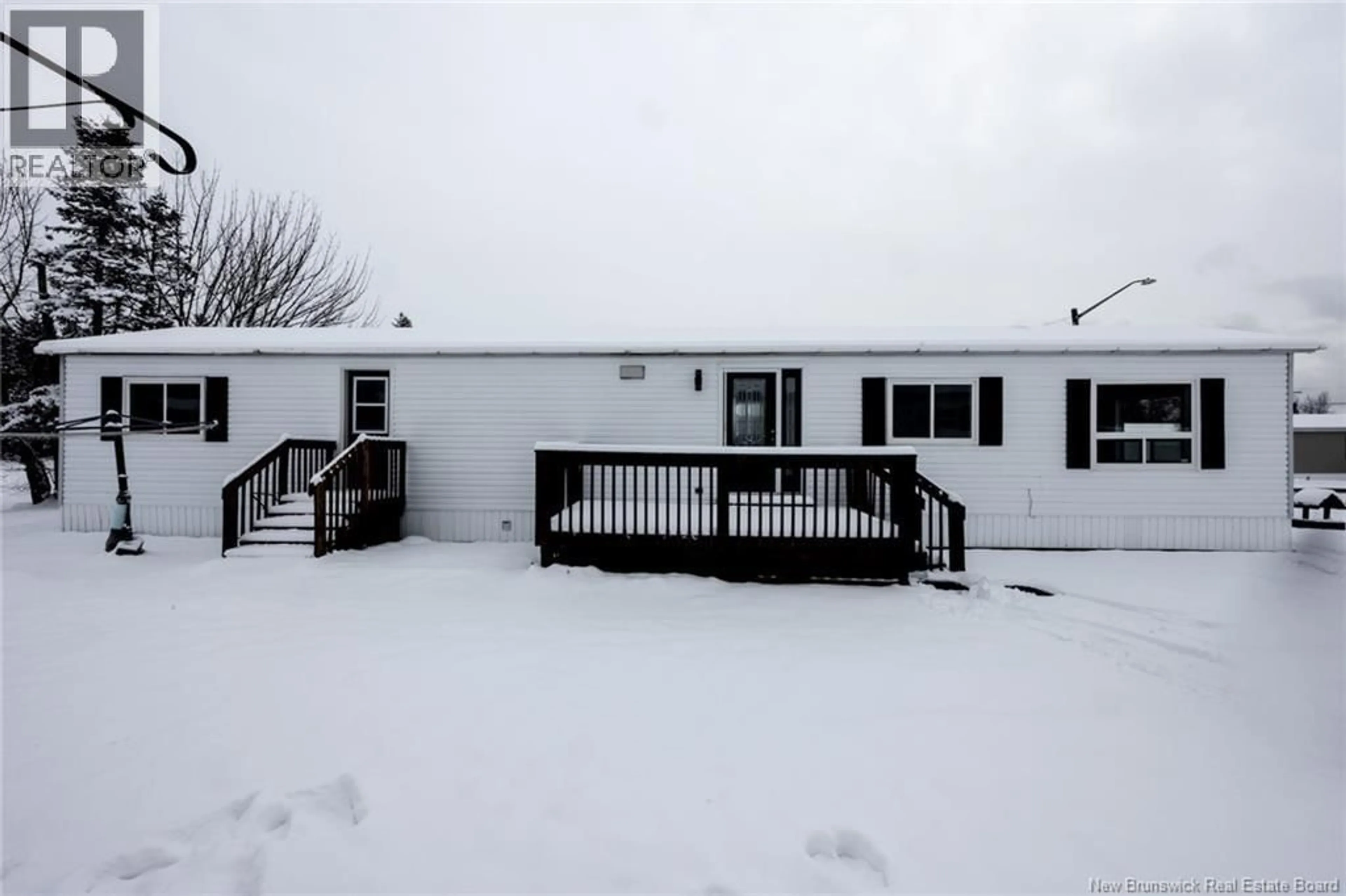 Unknown for 24 TYLER STREET, Lincoln New Brunswick E3B6X3