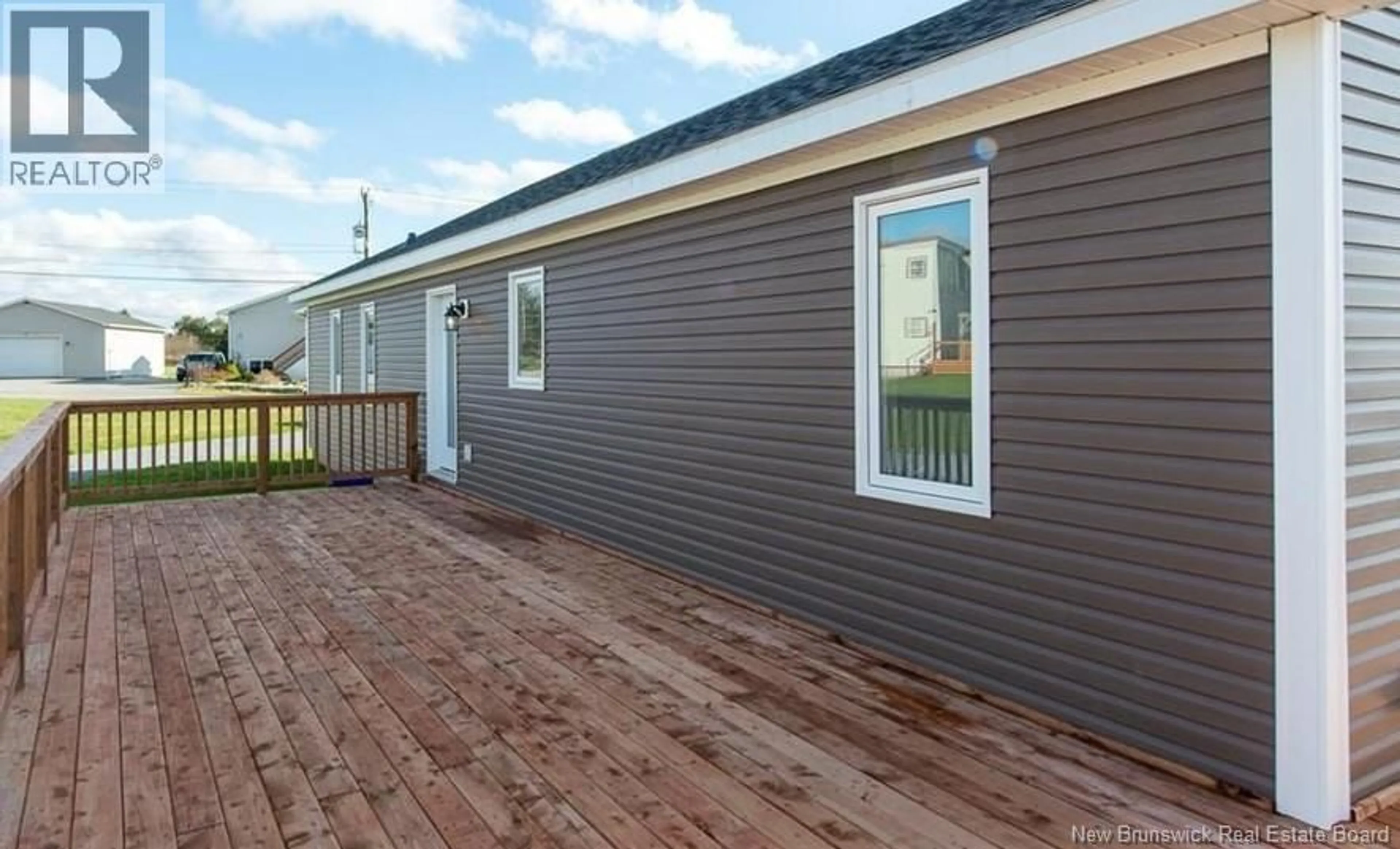 Home with vinyl exterior material, unknown for 600 SEA STREET, Saint John New Brunswick E2M2N4