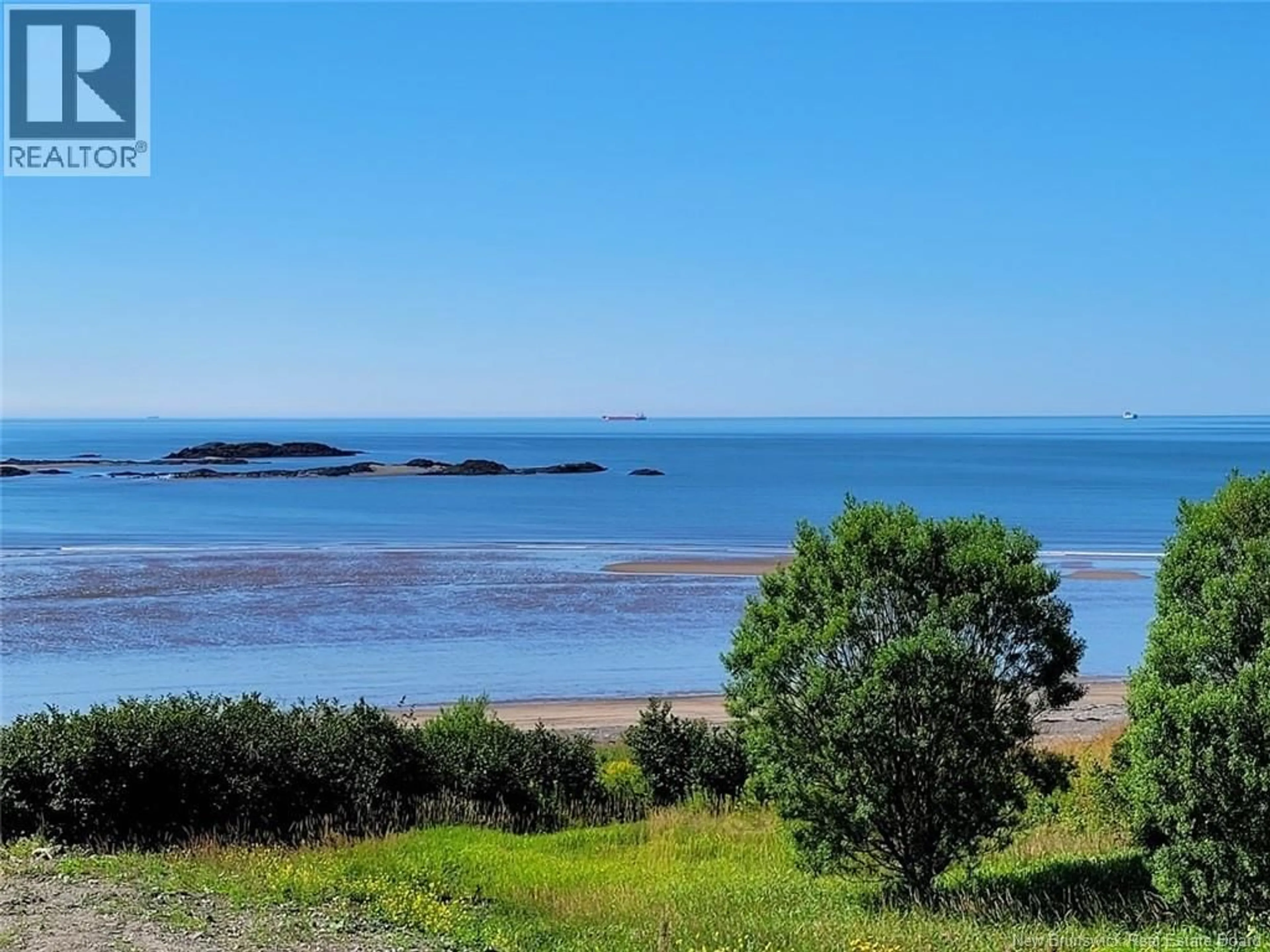 A pic from outside/outdoor area/front of a property/back of a property/a pic from drone, water/lake/river/ocean view for 600 SEA STREET, Saint John New Brunswick E2M2N4