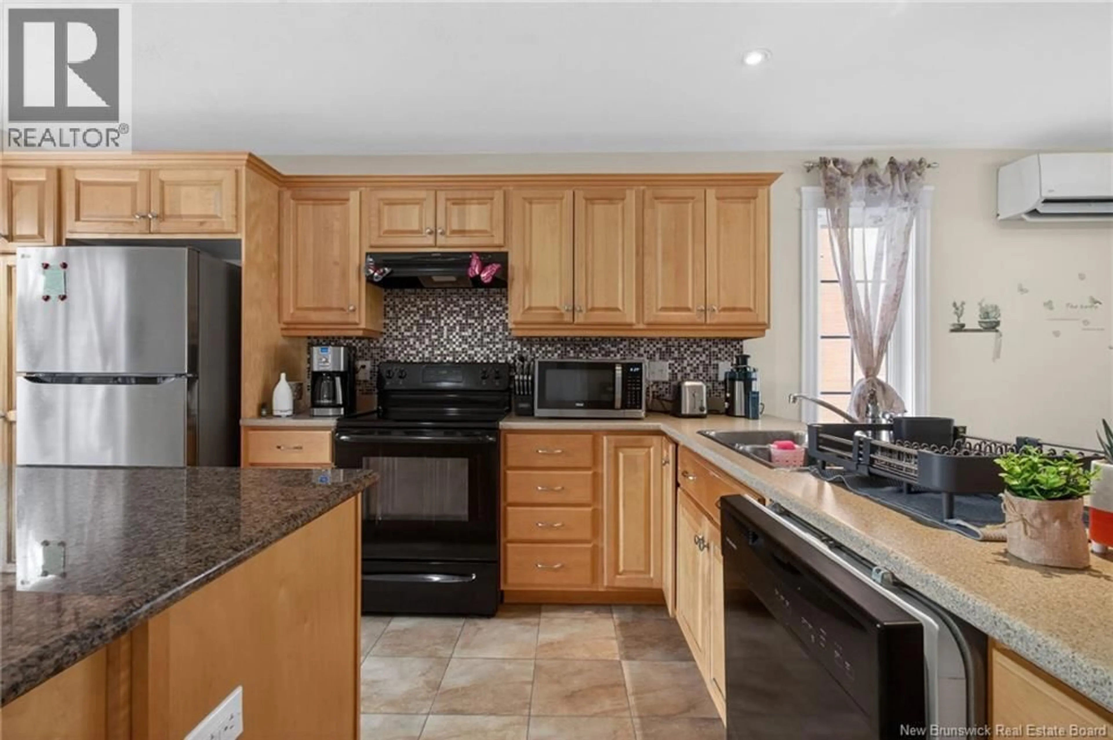 Standard kitchen, ceramic/tile floor for 66 CROASDALE, Moncton New Brunswick E1E0A8