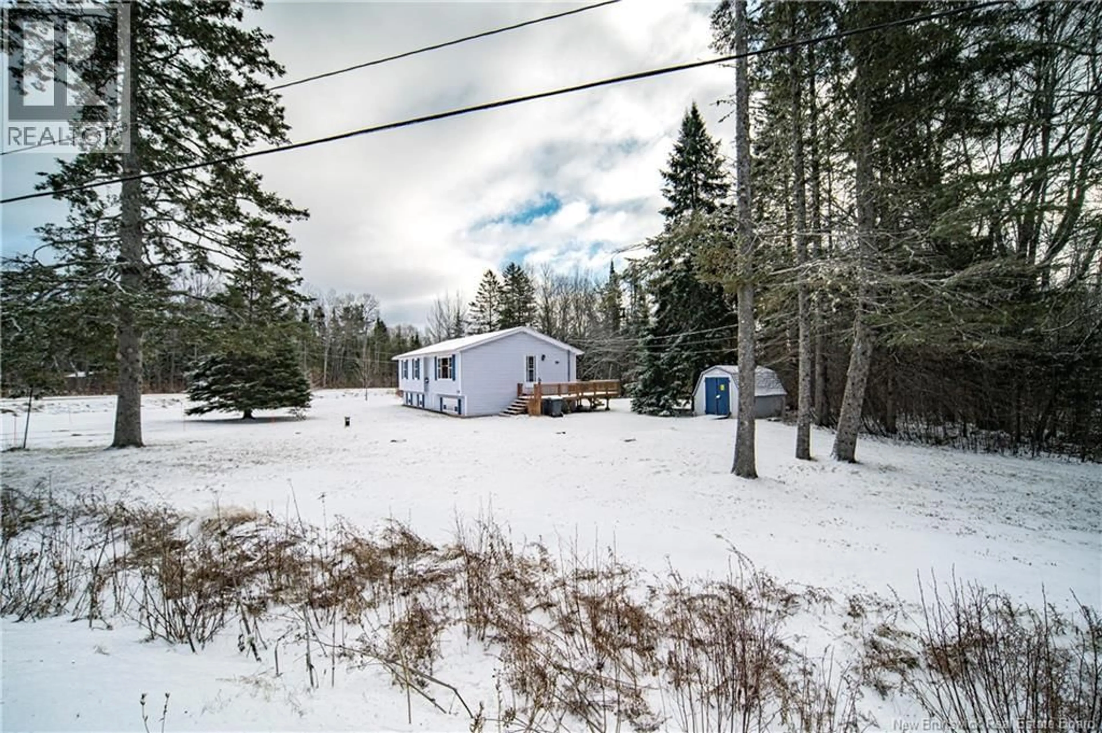 A pic from outside/outdoor area/front of a property/back of a property/a pic from drone, unknown for 43 SUSAN DRIVE, Lincoln New Brunswick E3B7G8