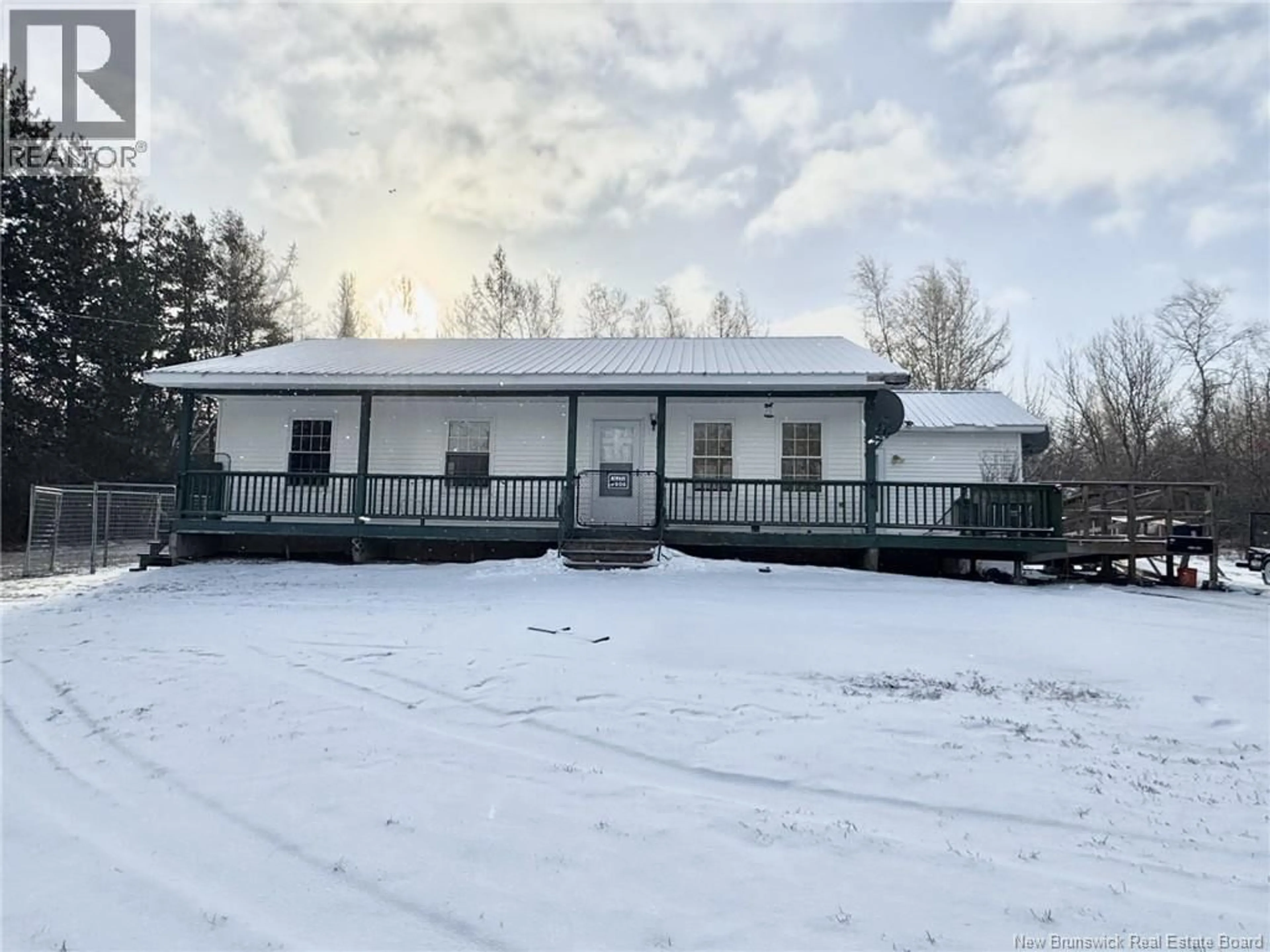 A pic from outside/outdoor area/front of a property/back of a property/a pic from drone, building for 796 ROUTE 102, Swan Creek New Brunswick E2V2X6