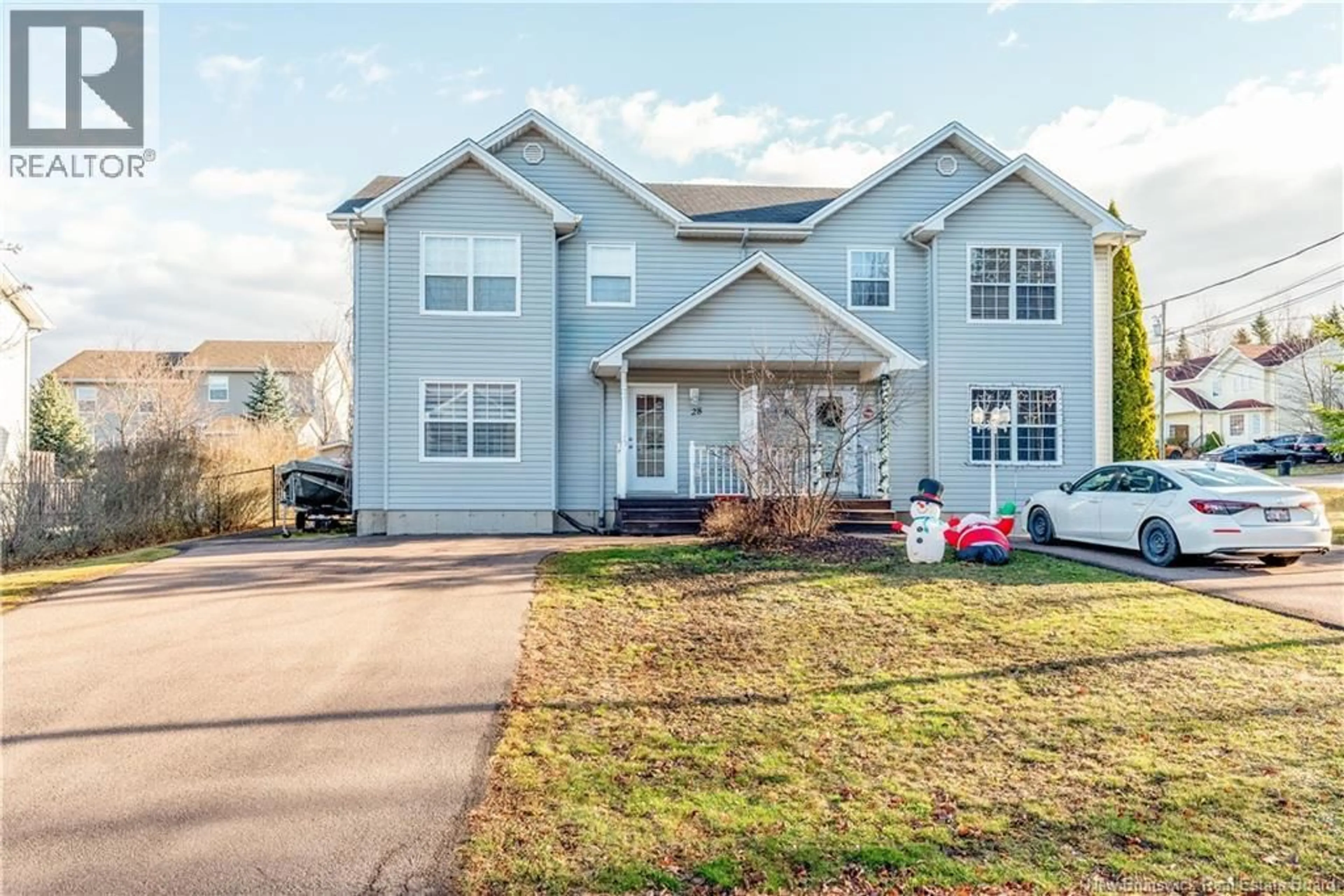 Home with vinyl exterior material, unknown for 28 BEAUJOLAIS CRESCENT, Dieppe New Brunswick E1A8V6