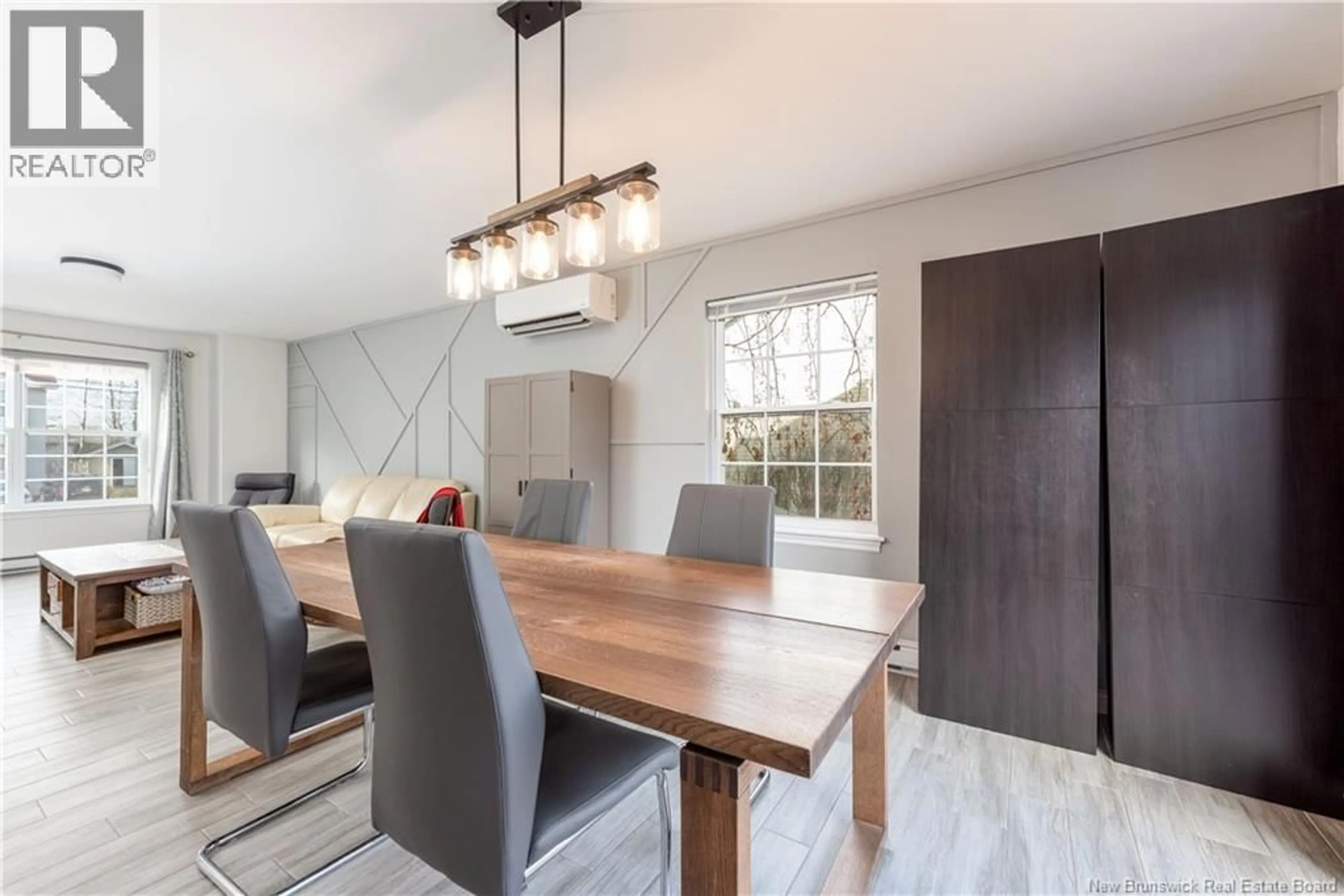 Dining room, wood/laminate floor for 28 BEAUJOLAIS CRESCENT, Dieppe New Brunswick E1A8V6
