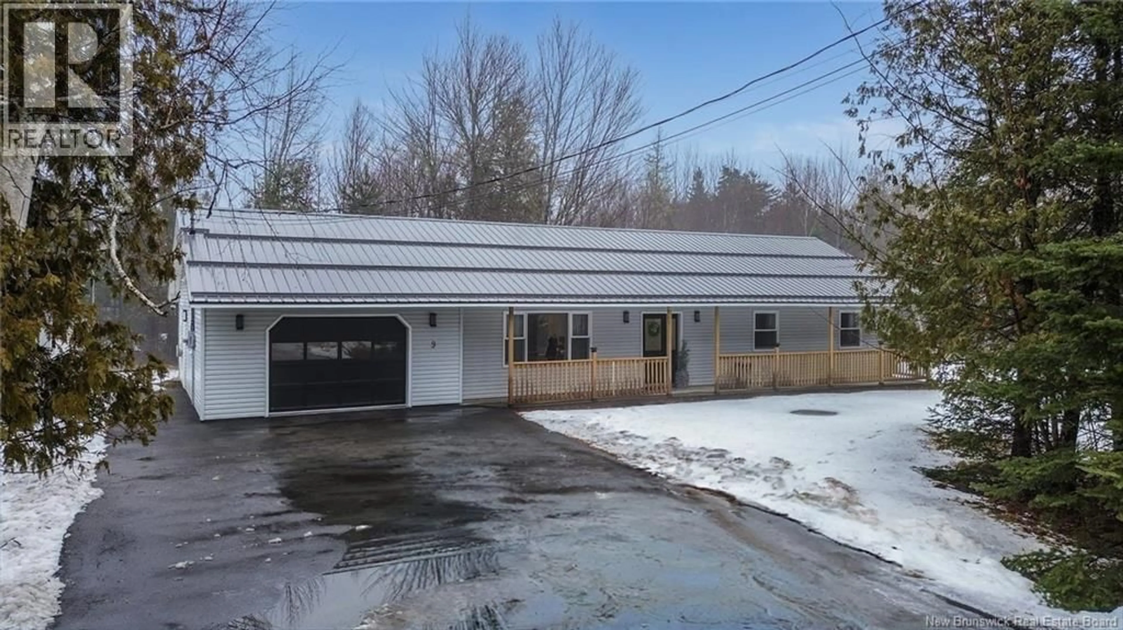 Indoor garage for 9 COUNTRY SQUIRE LANE, Charters Settlement New Brunswick E3C1W5