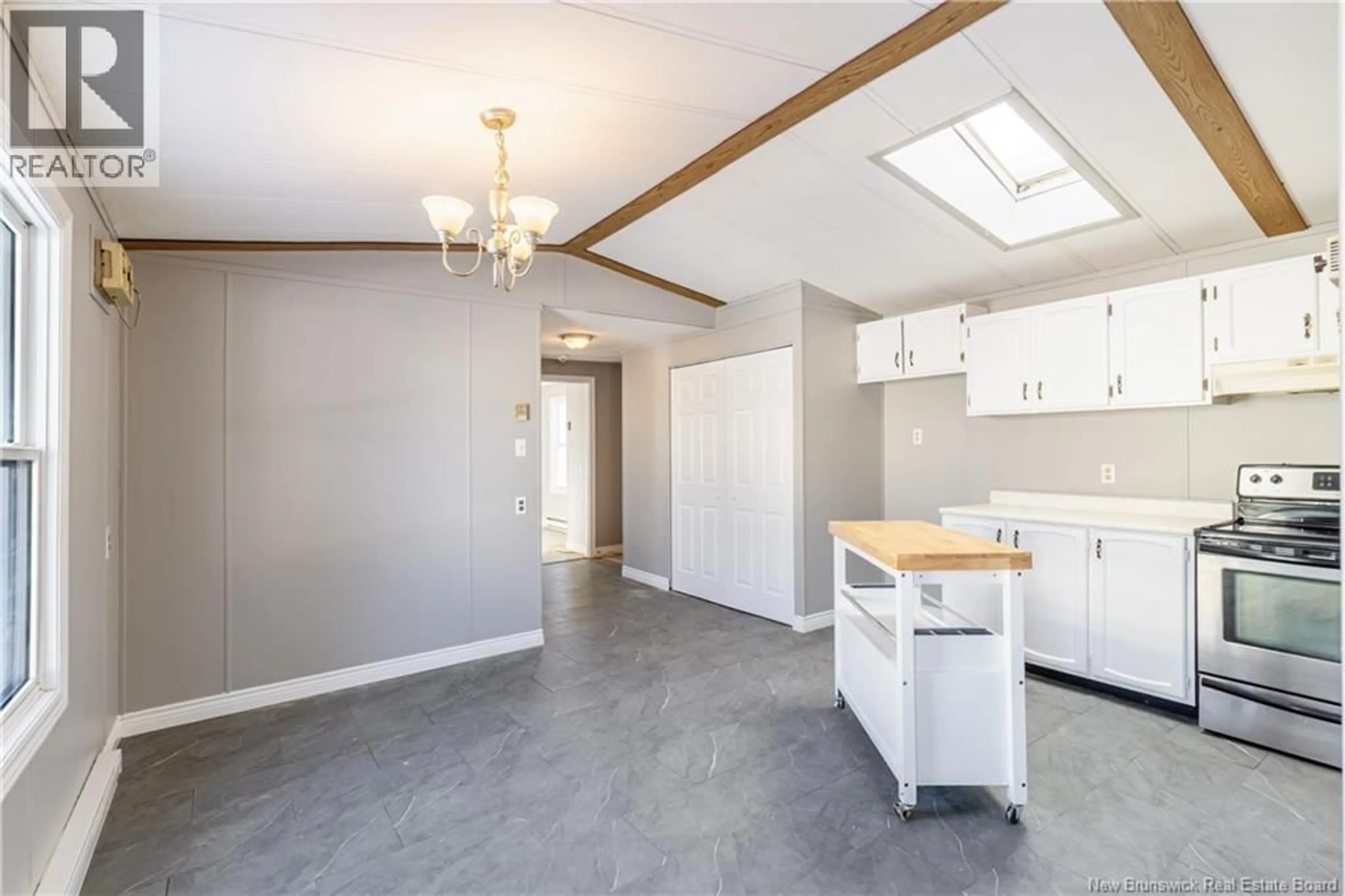 Unknown for 6 ROY STREET, Lincoln New Brunswick E3B6S6