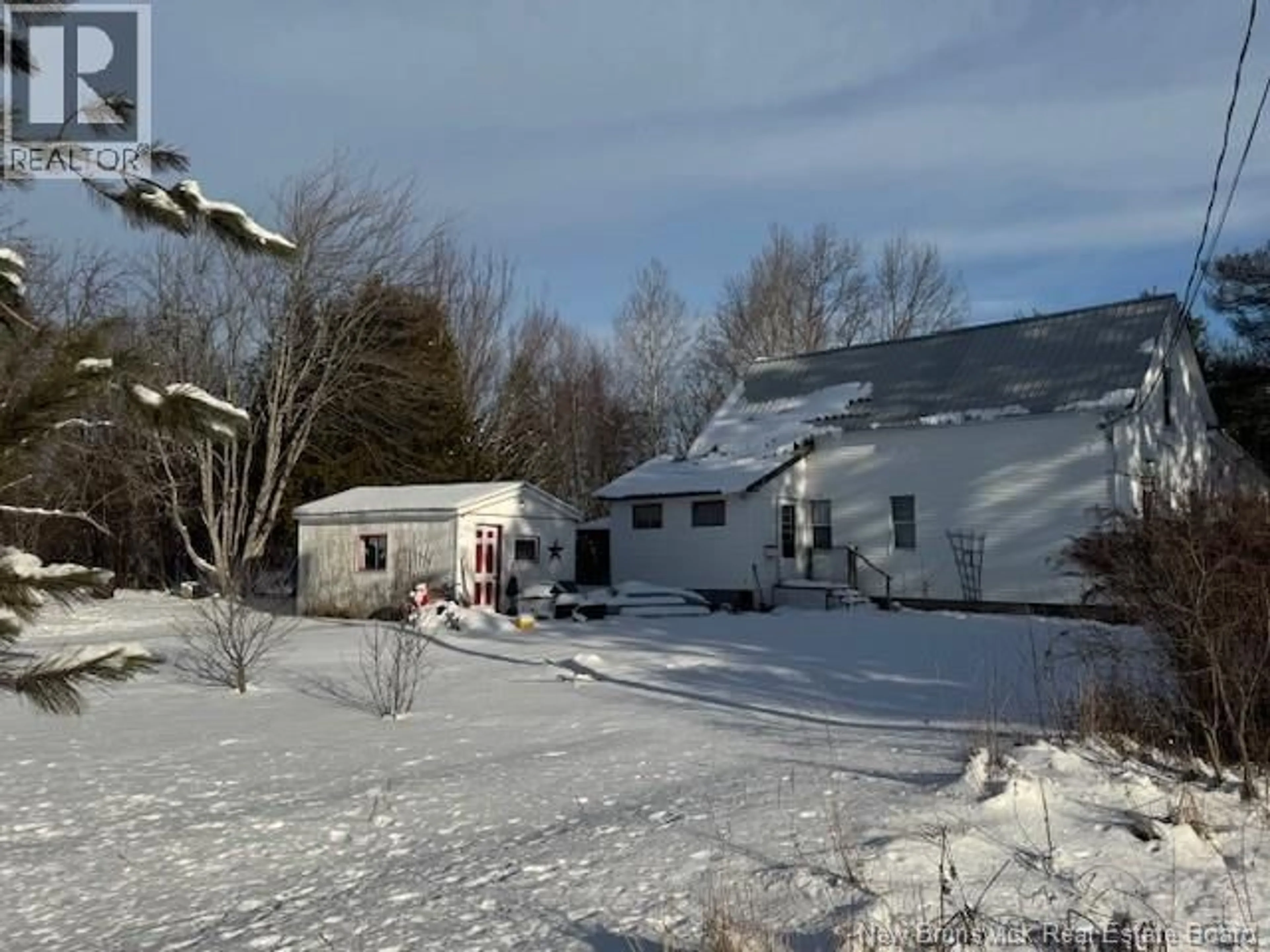 A pic from outside/outdoor area/front of a property/back of a property/a pic from drone, street for 63 CONNOR STREET, Petitcodiac New Brunswick E4Z4E9