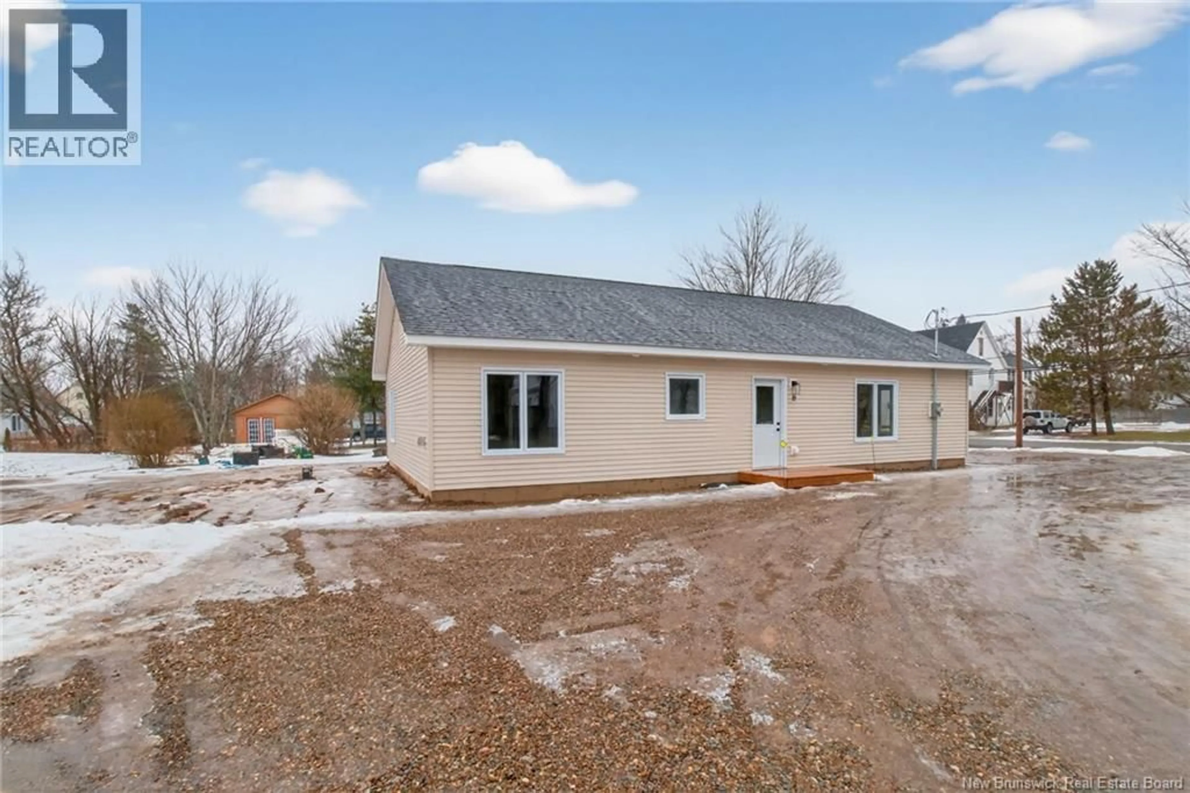 Unknown for 71 BOYD STREET, Salisbury New Brunswick E4J2A6