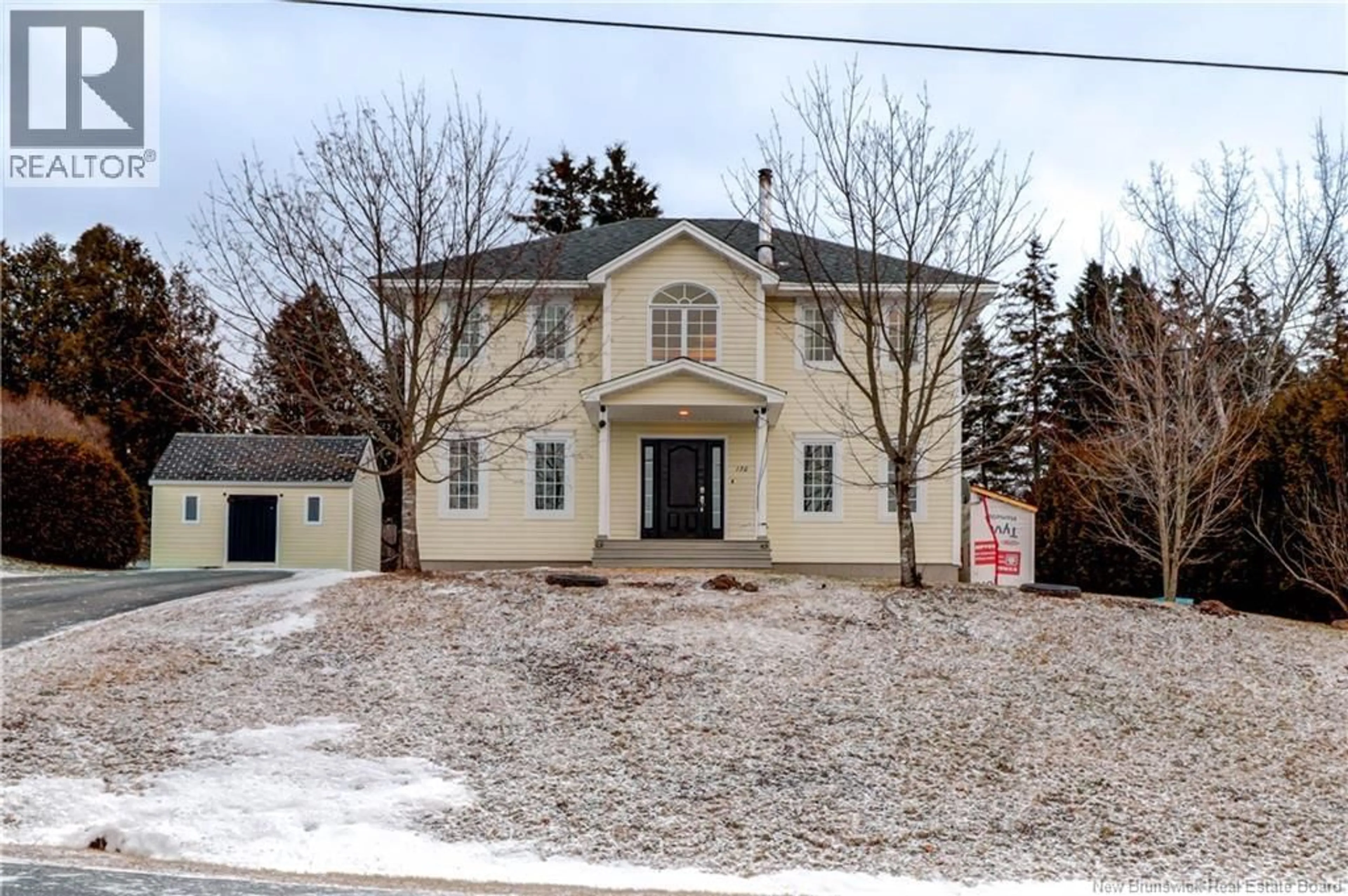 A pic from outside/outdoor area/front of a property/back of a property/a pic from drone, street for 130 DONLEA DRIVE, Hampton New Brunswick E5N5K3