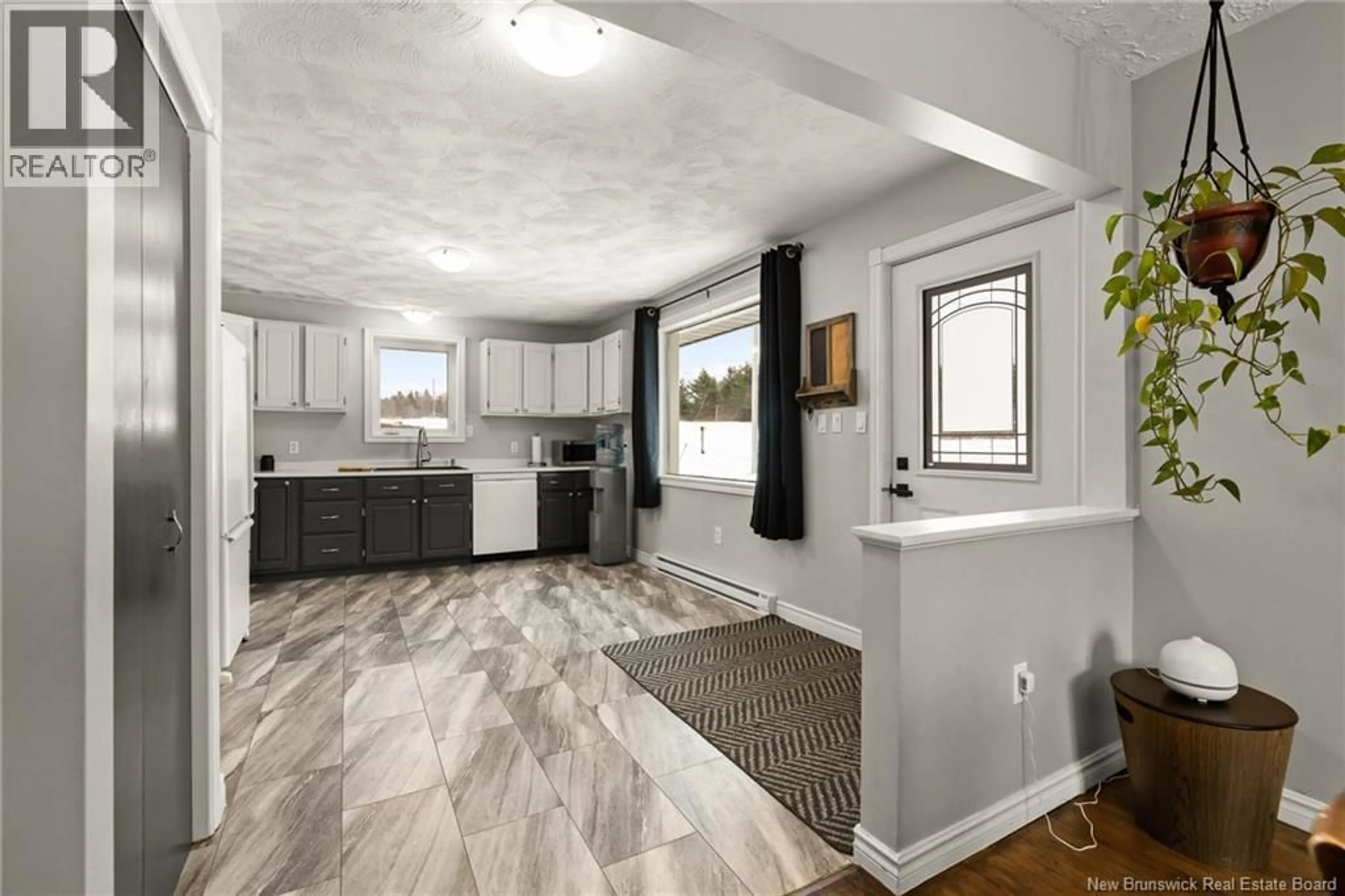 Open concept kitchen, ceramic/tile floor for 399 CH MEMRAMCOOK EST, Memramcook New Brunswick E4K1M4