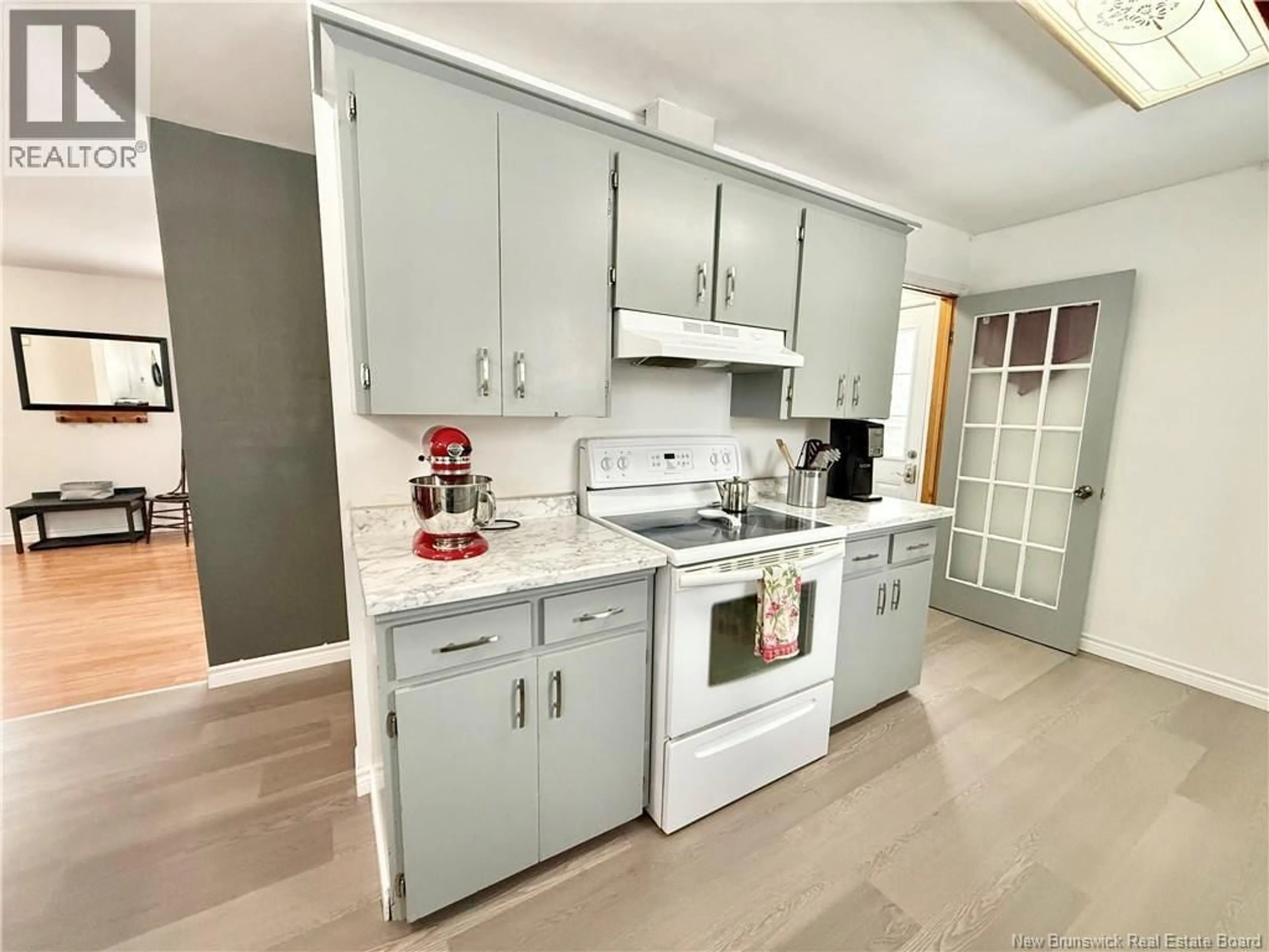 Standard kitchen, unknown for 525 FLYNN LANE, Miramichi New Brunswick E1V3S2