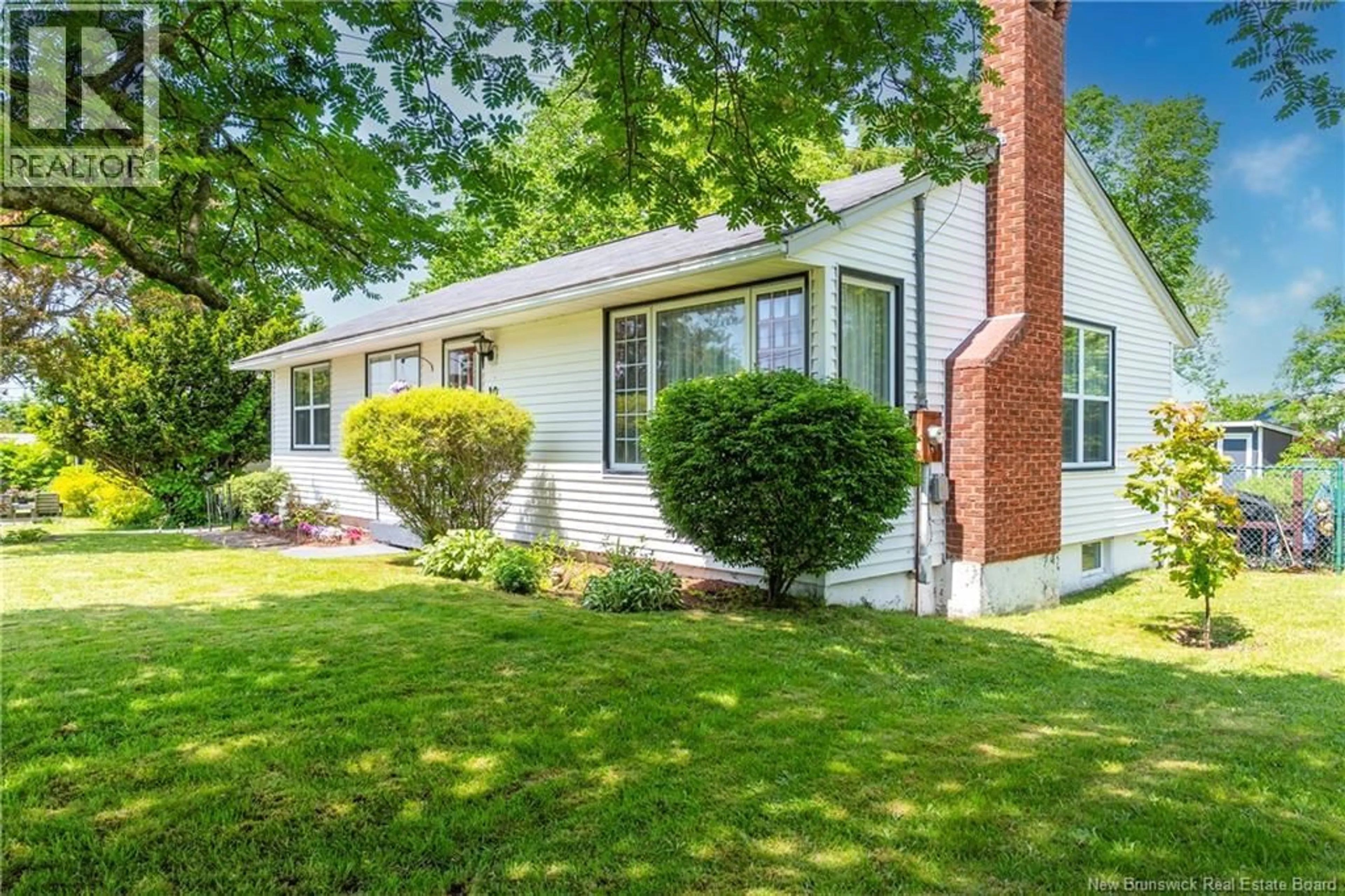 Home with vinyl exterior material, street for 10 SILVER CRESCENT, Saint John New Brunswick E2J3G3